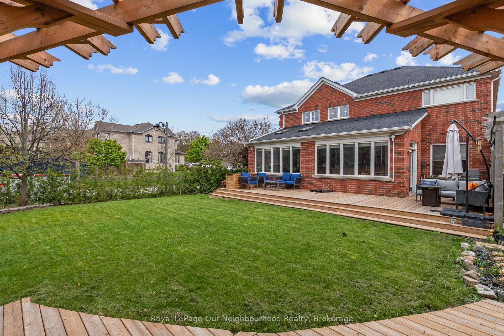 Photo 45 of 38 Vineyard Avenue, Whitby, Williamsburg — HOMEH