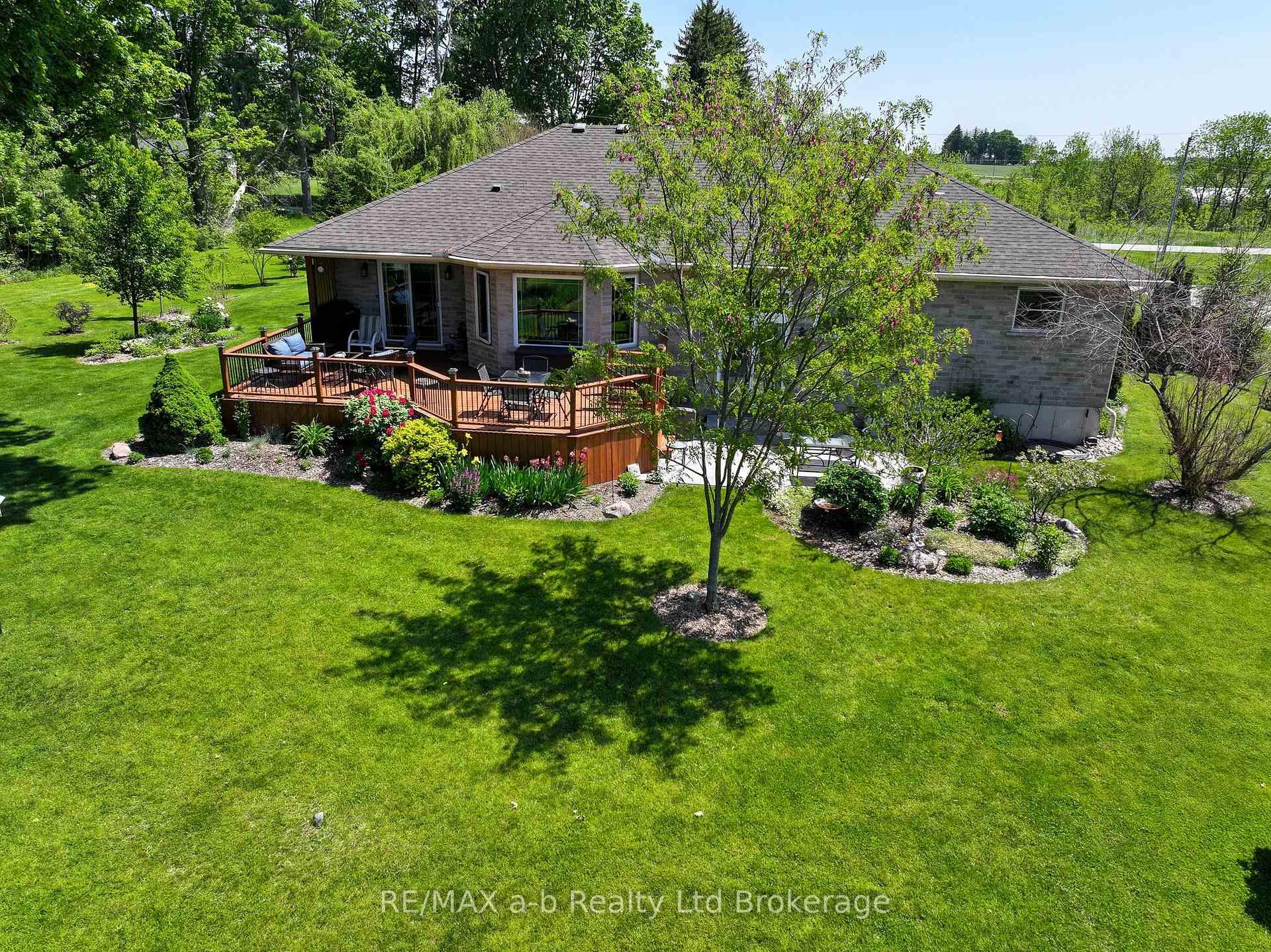 Photo 6 of 261 Middle Townline Road, Brant, Burford — HOMEH