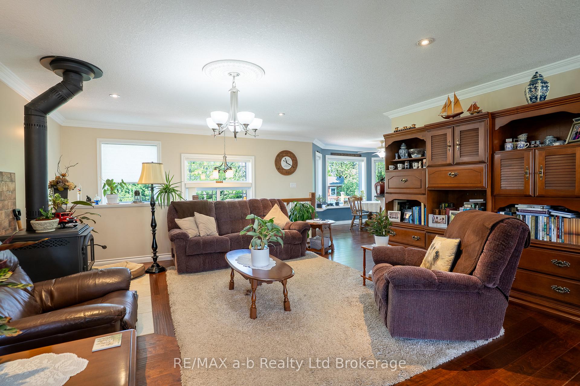 Photo 19 of 261 Middle Townline Road, Brant, Burford — HOMEH