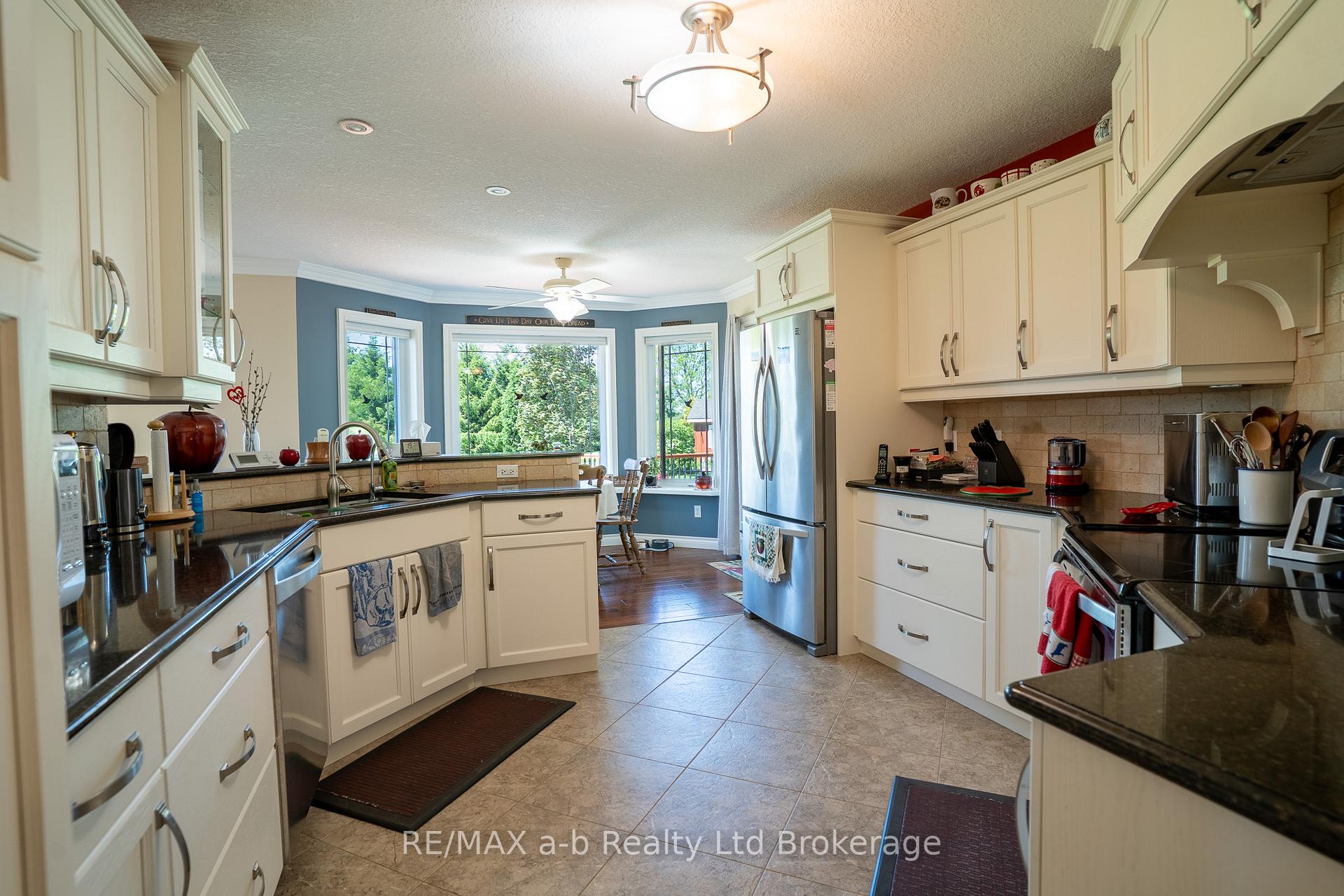 Photo 24 of 261 Middle Townline Road, Brant, Burford — HOMEH