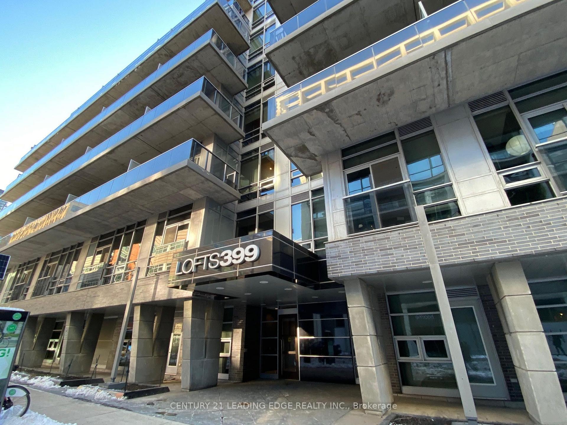 Front of Unit Ph1008, 399 Adelaide Street W