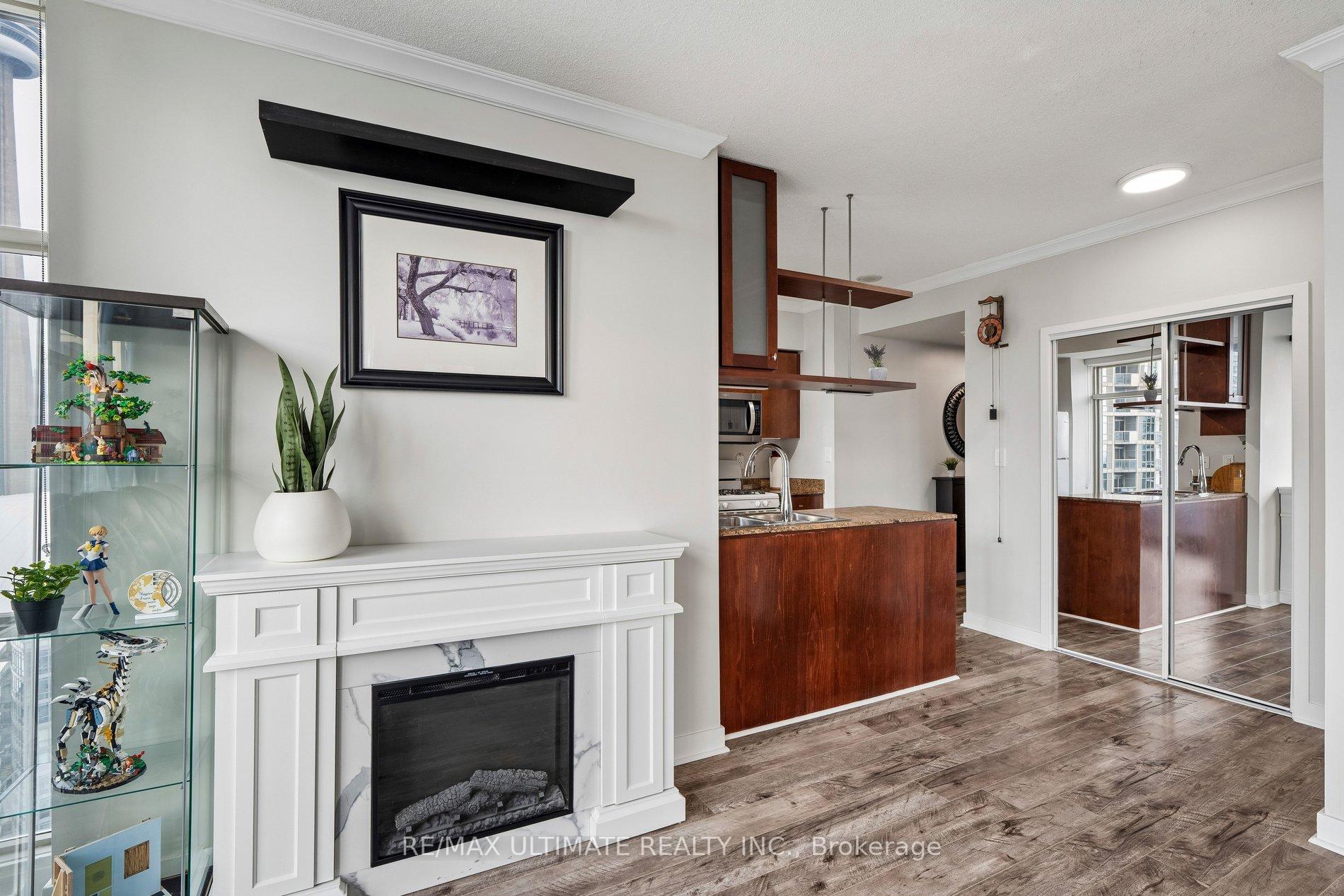 Photo 21 of Unit 4003, 35 Mariner Terrace, Toronto, Waterfront Communities — HOMEH