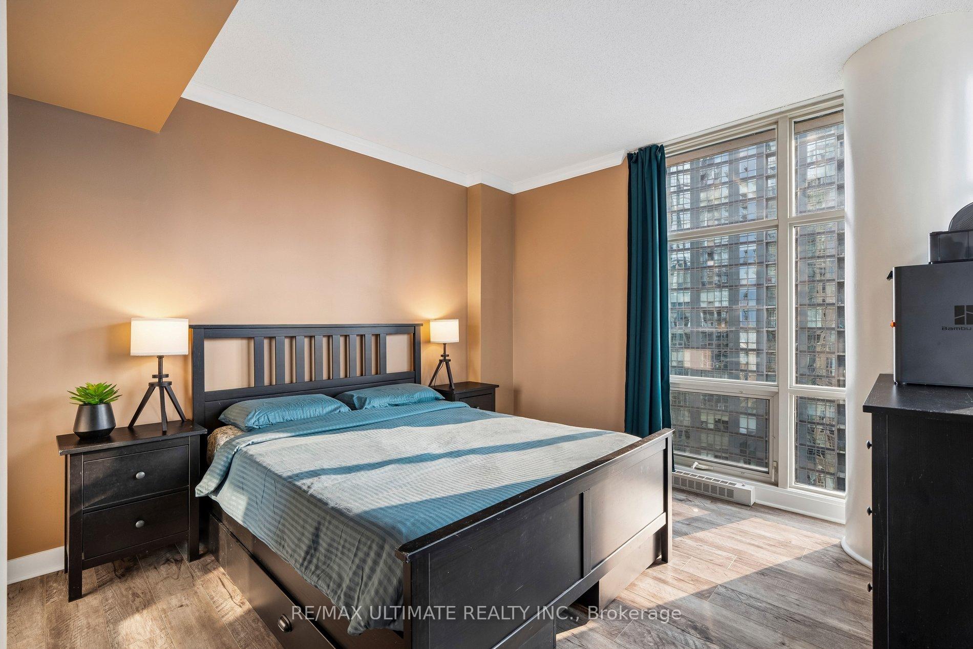 Photo 22 of Unit 4003, 35 Mariner Terrace, Toronto, Waterfront Communities — HOMEH