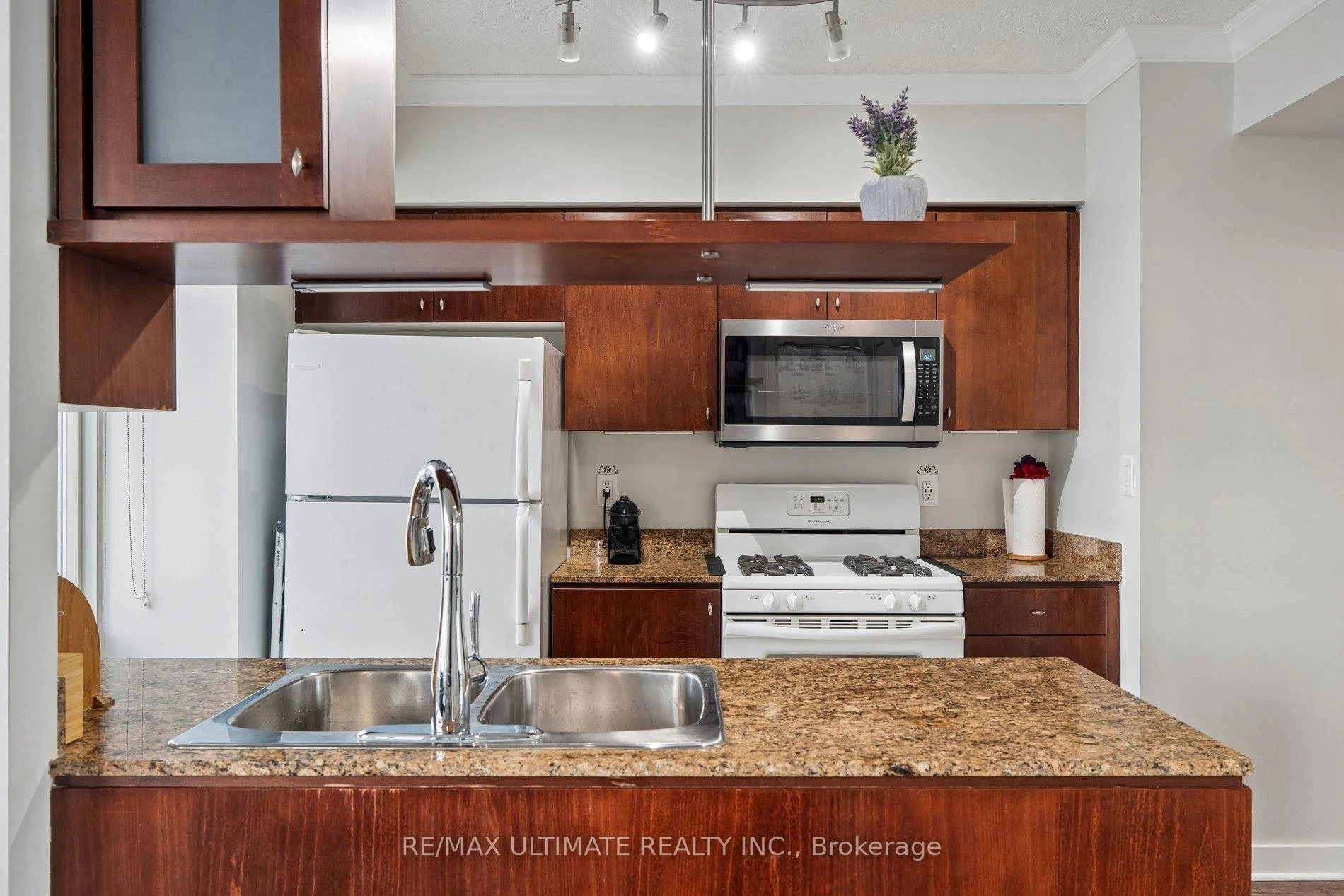 Photo 17 of Unit 4003, 35 Mariner Terrace, Toronto, Waterfront Communities — HOMEH