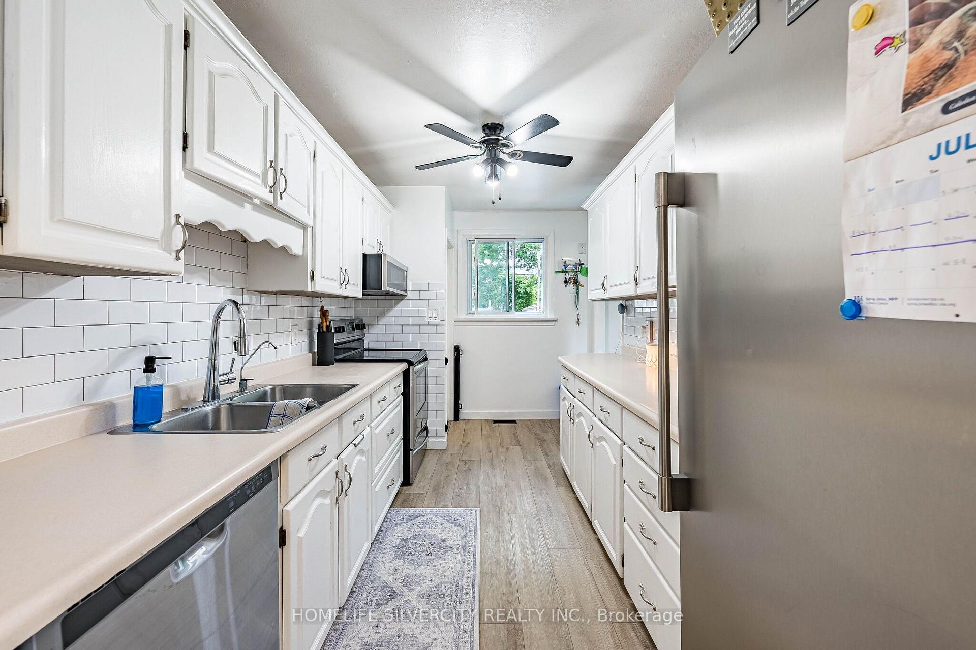 Photo 16 of 404 Andrew Street, Shelburne — HOMEH