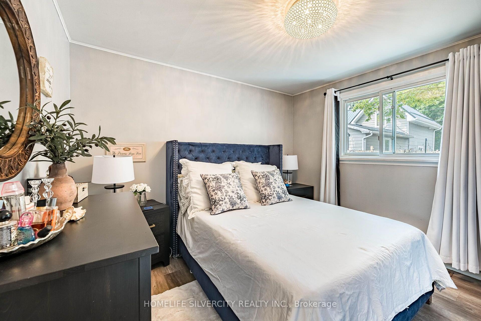 Photo 18 of 404 Andrew Street, Shelburne — HOMEH