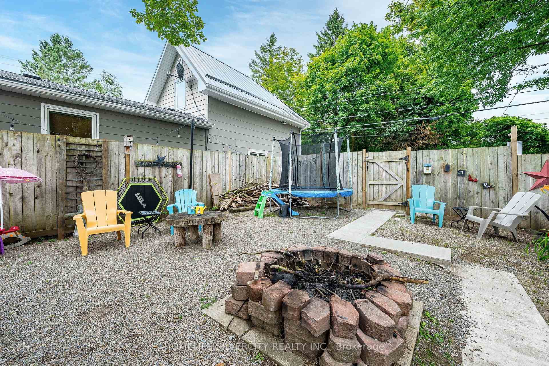 Photo 46 of 404 Andrew Street, Shelburne — HOMEH