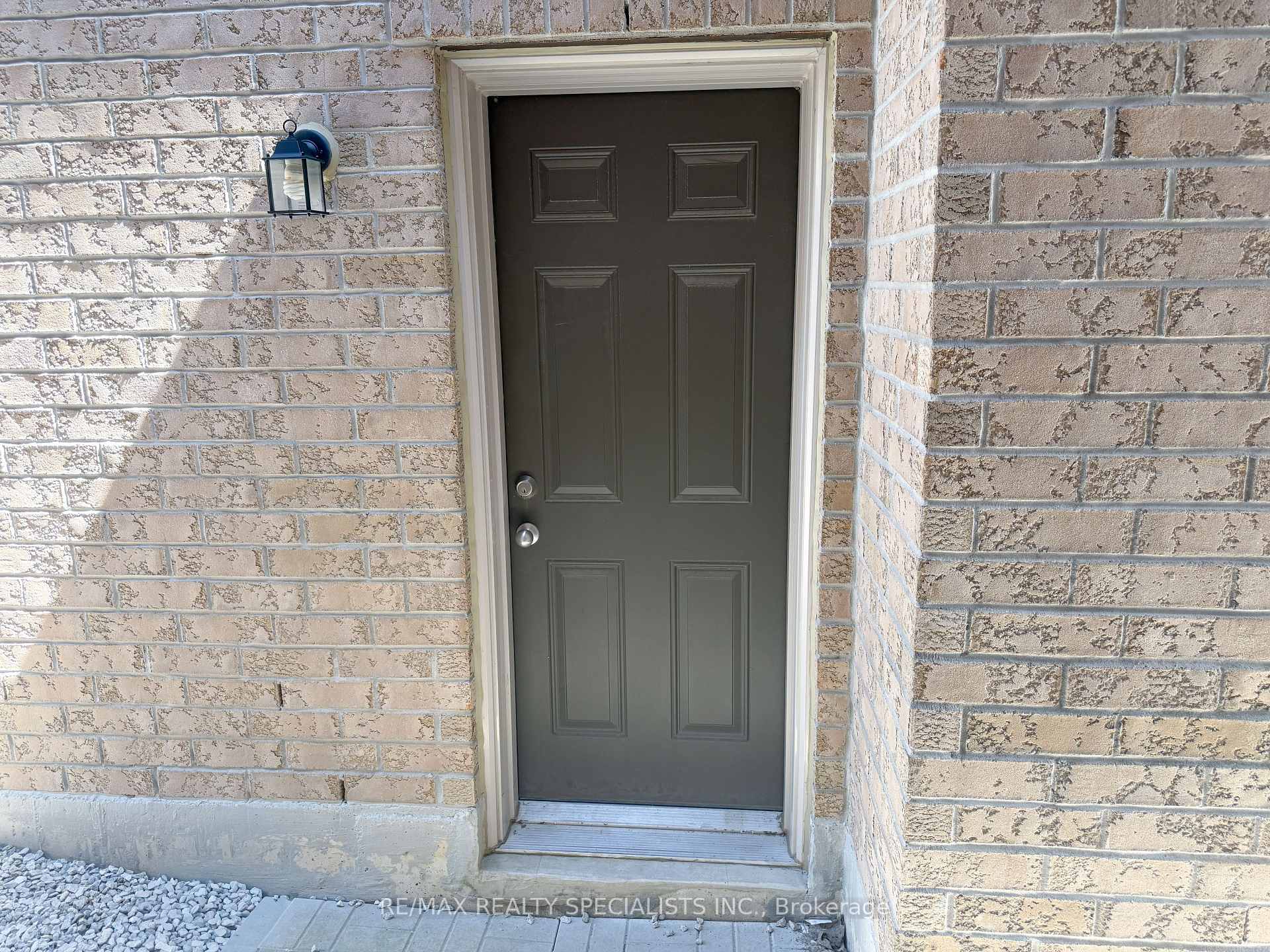 Photo 21 of 19 Dancing Waters Road, Brampton, Bram West — HOMEH