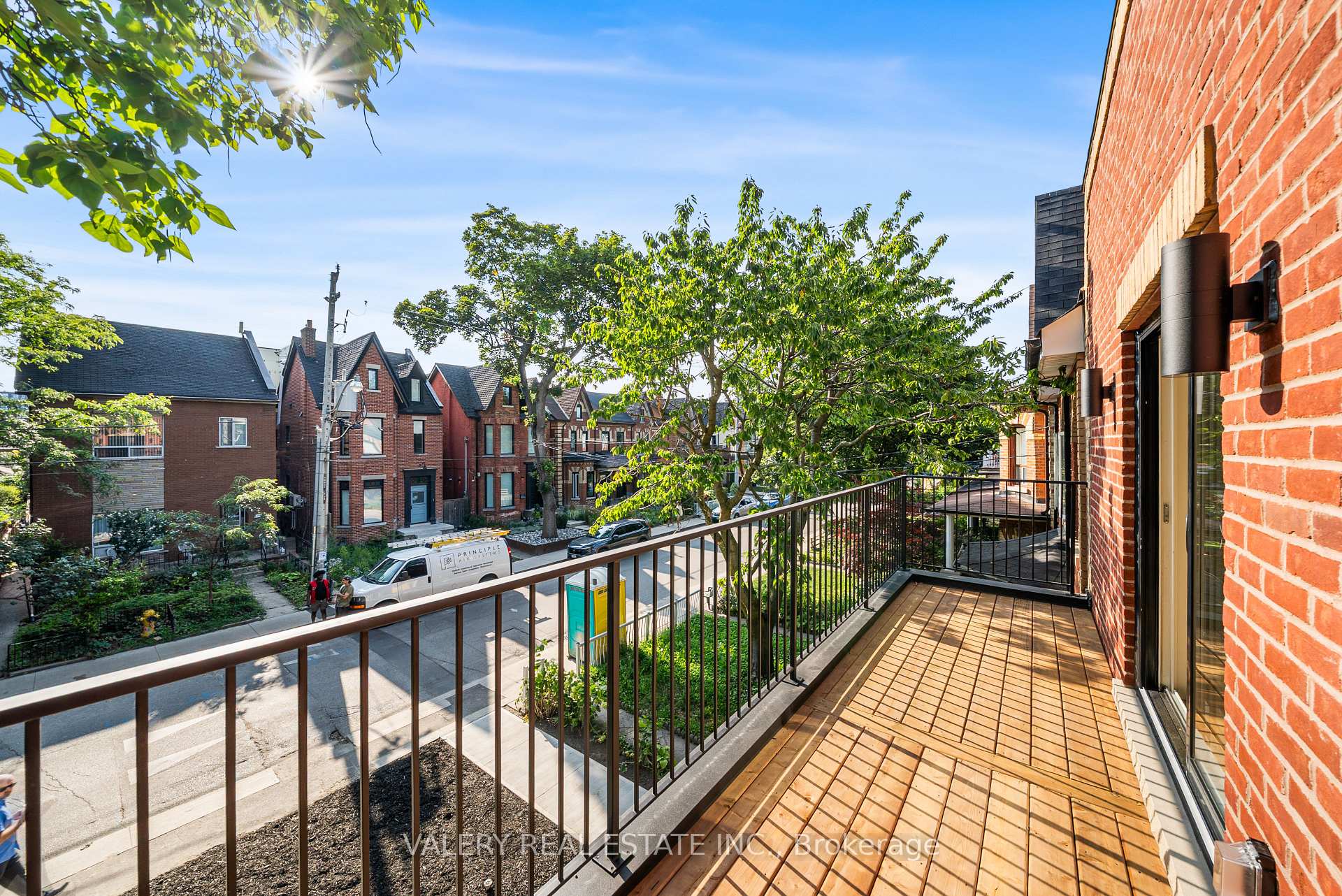 Photo 7 of Unit 2nd Floor, 131 Dovercourt Road, Toronto, Trinity-Bellwoods — HOMEH