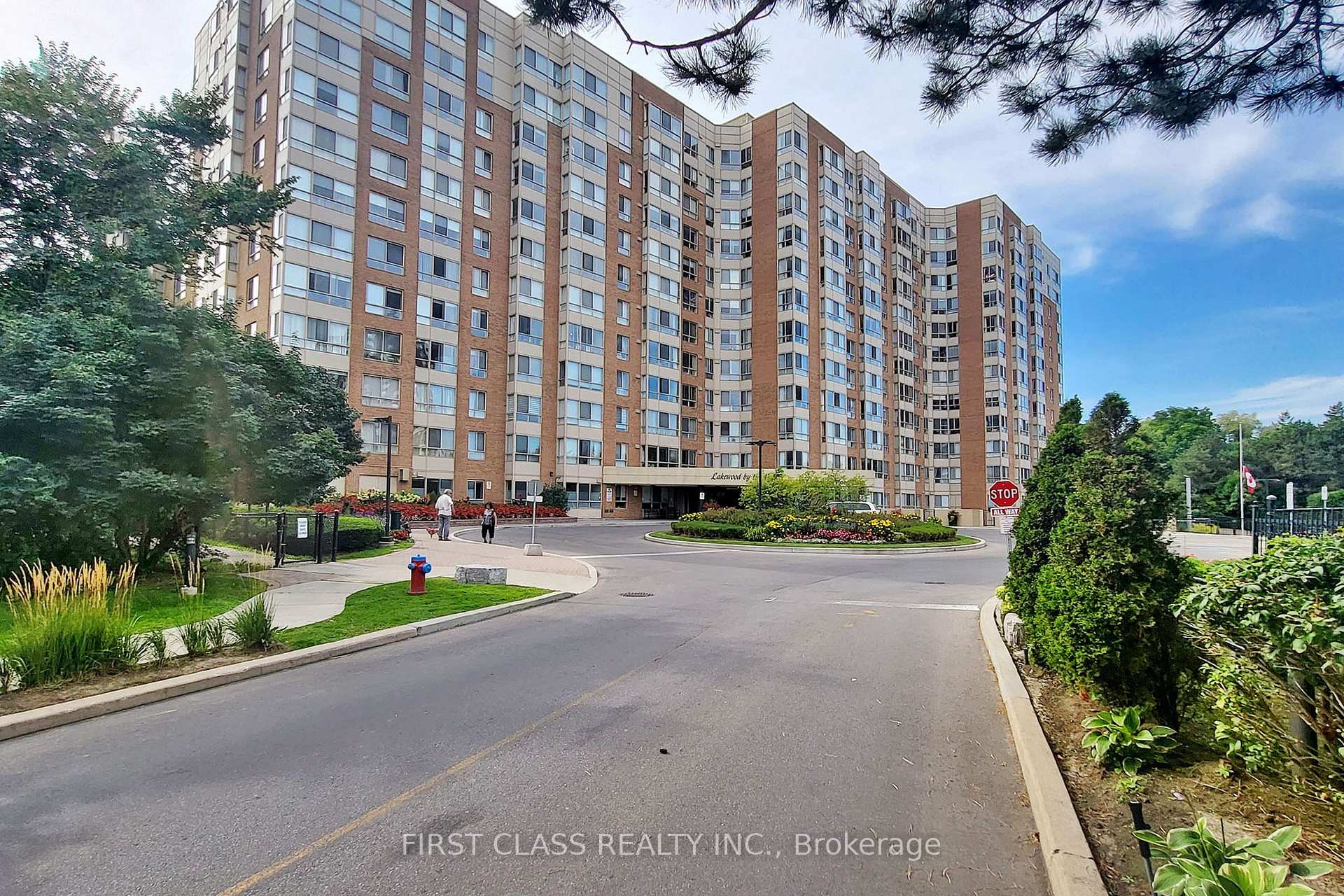 Photo of Unit 1117, 1485 Lakeshore Road E