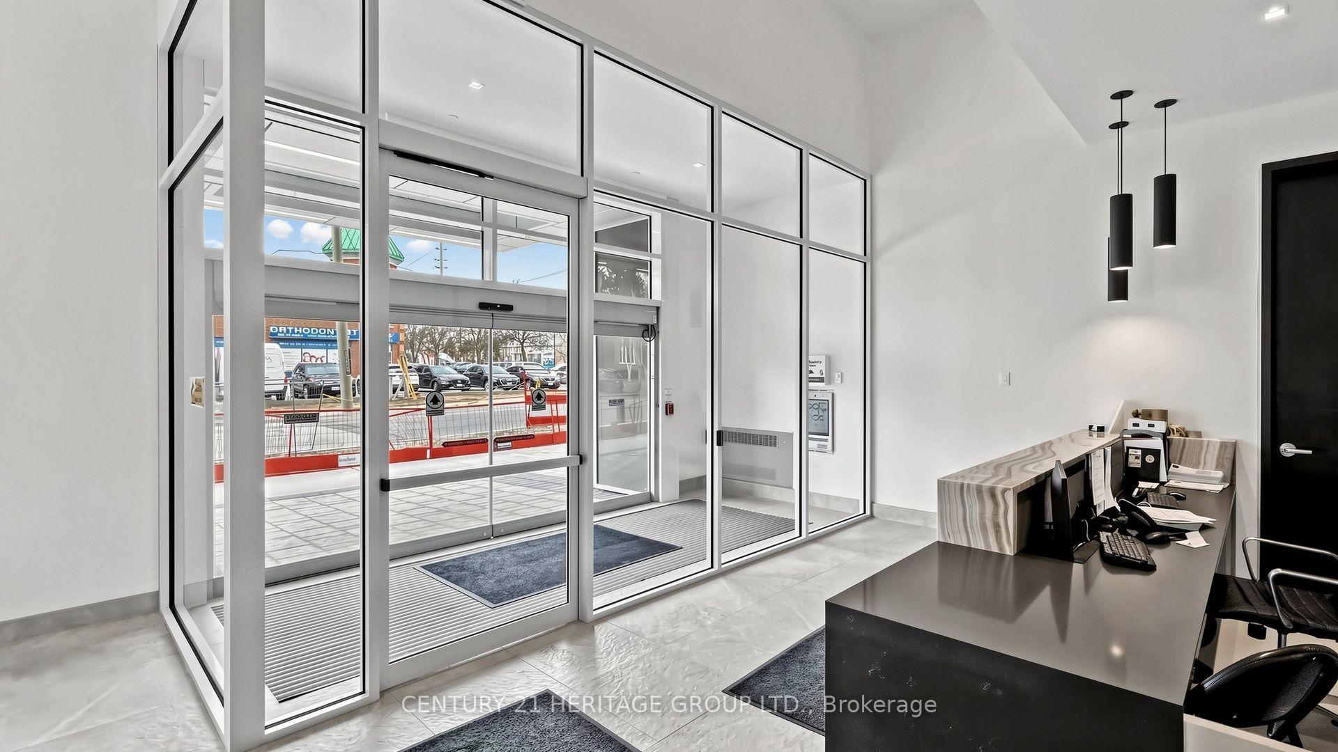 Photo 7 of Unit 1401, 8888 Yonge Street, Richmond Hill, South Richvale — HOMEH
