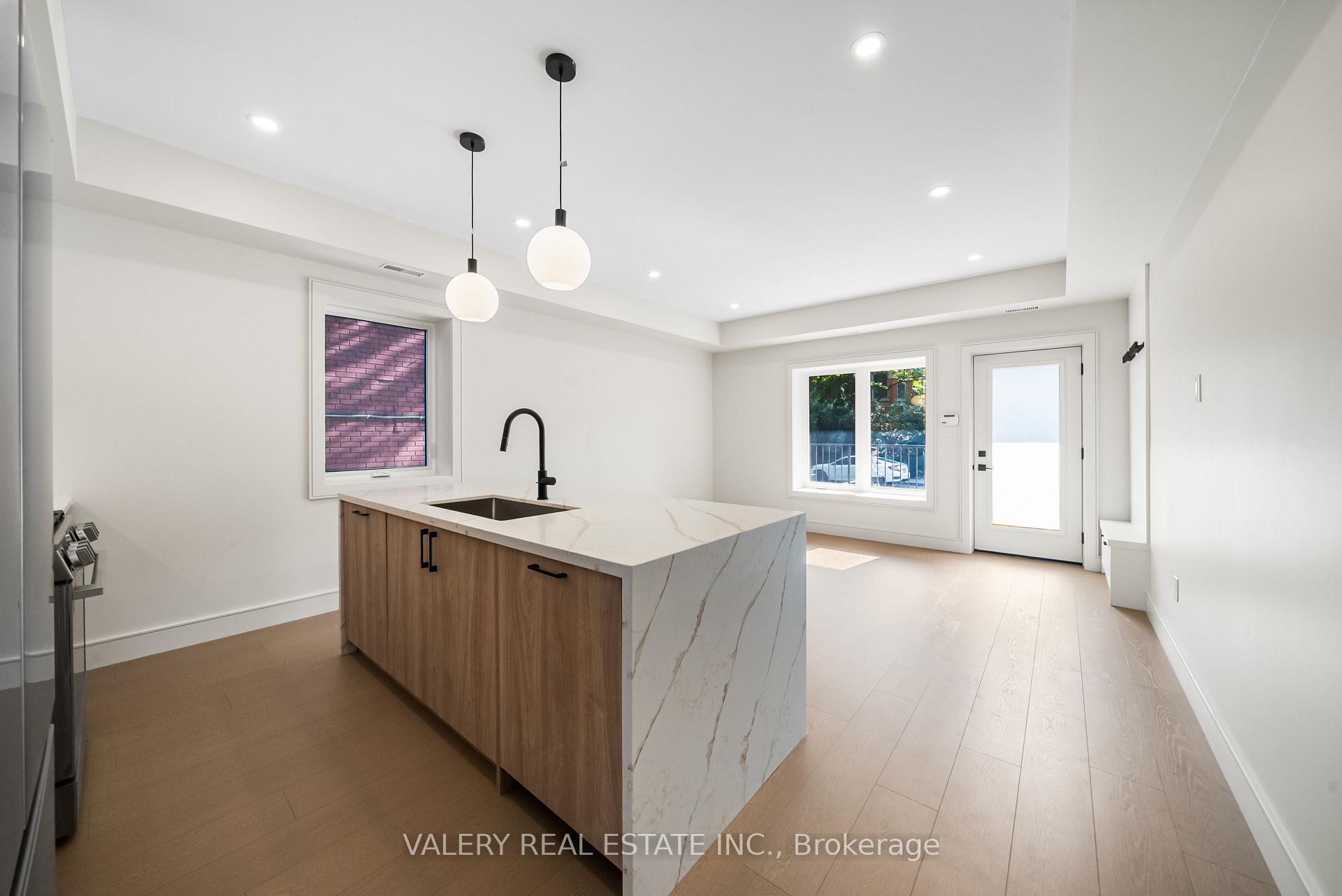 Photo 4 of Unit Main, 131 Dovercourt Road, Toronto, Trinity-Bellwoods — HOMEH