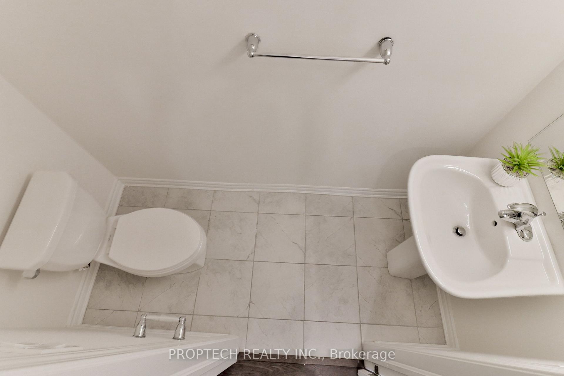 Photo 14 of 49 Frederick Wilson Avenue, Markham, Cornell — HOMEH