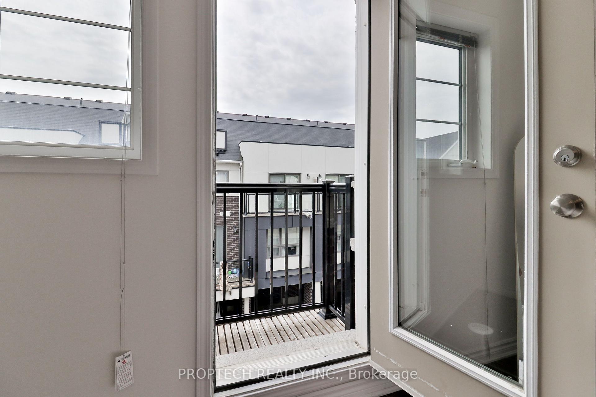 Photo 18 of 49 Frederick Wilson Avenue, Markham, Cornell — HOMEH