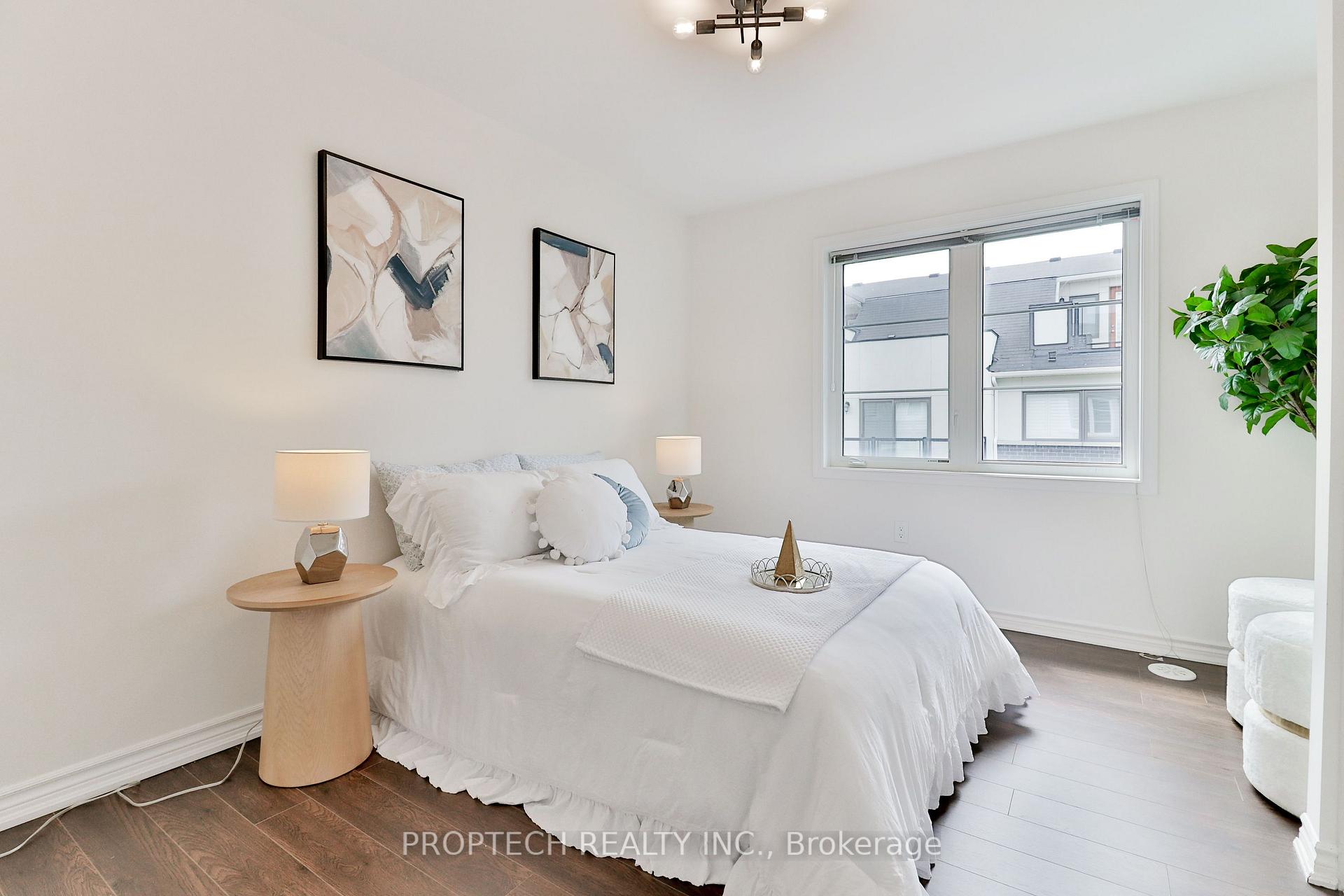 Photo 22 of 49 Frederick Wilson Avenue, Markham, Cornell — HOMEH