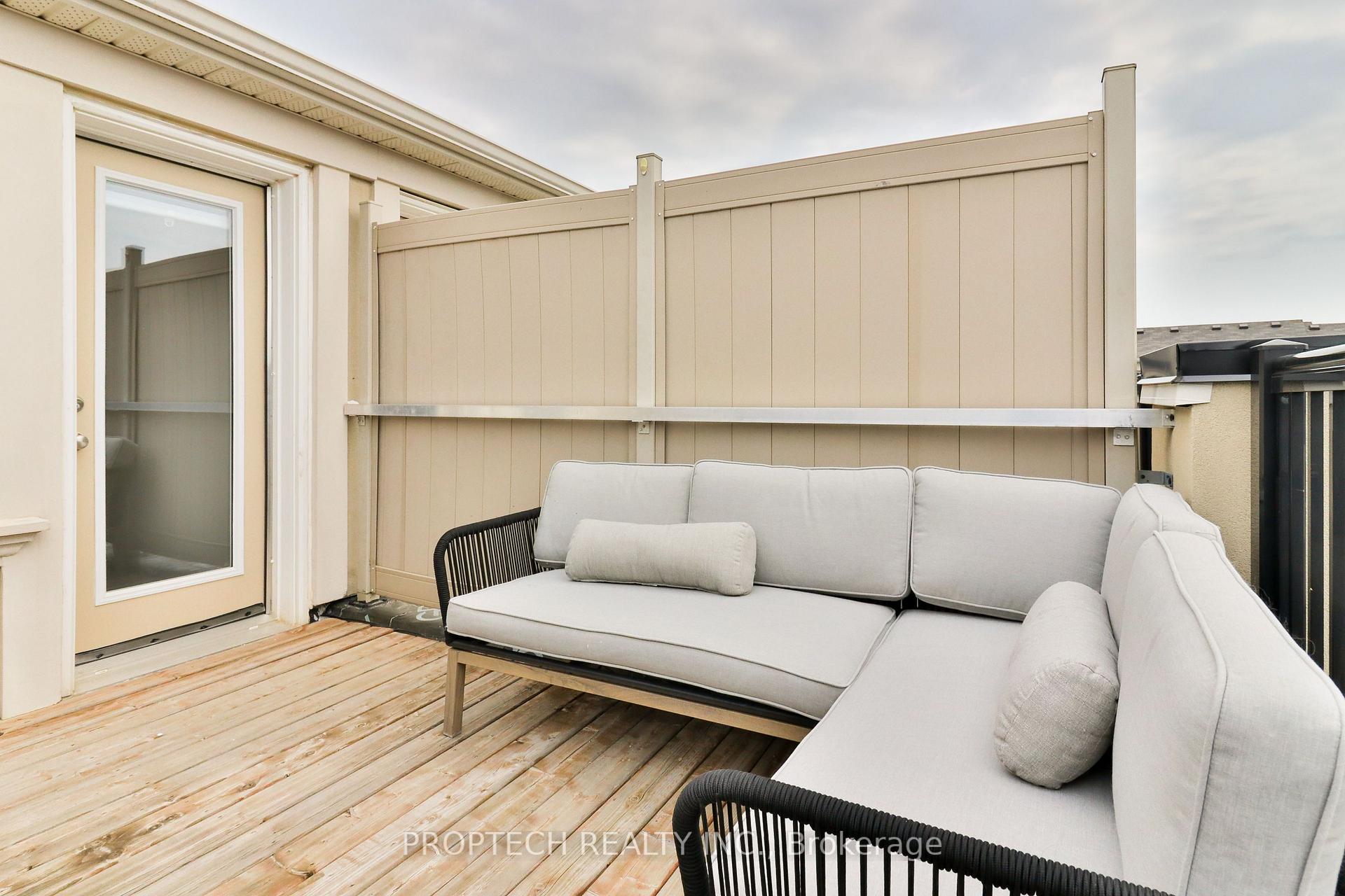 Photo 28 of 49 Frederick Wilson Avenue, Markham, Cornell — HOMEH