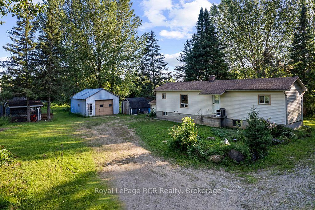 Photo of 495376 Veterans Road S