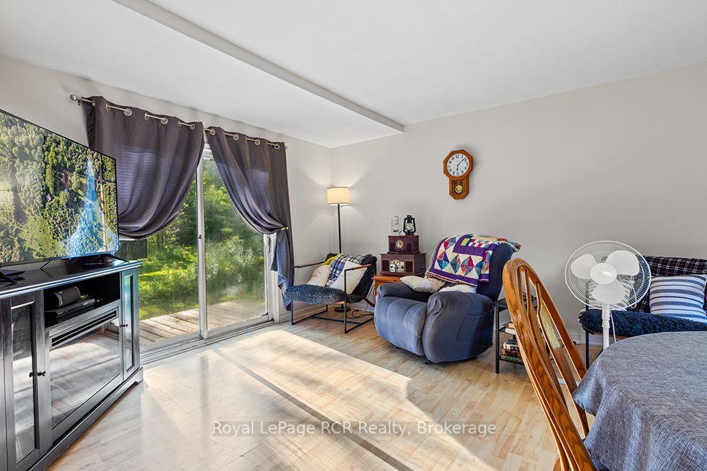 Photo 8 of 495376 Veterans Road S, Chatsworth — HOMEH