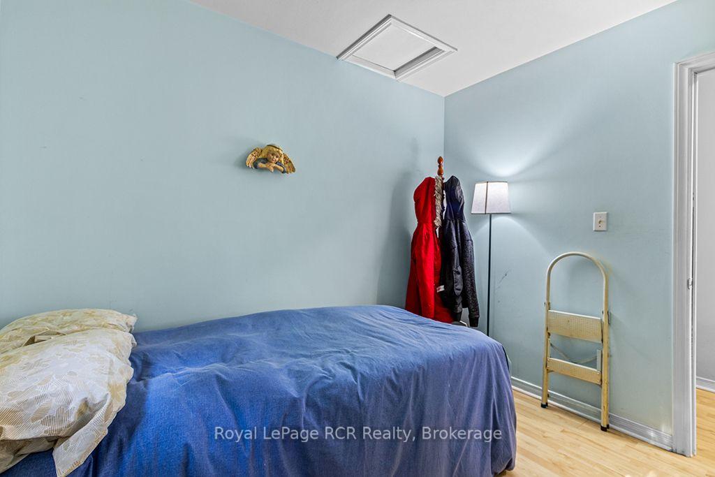 Photo 18 of 495376 Veterans Road S, Chatsworth — HOMEH