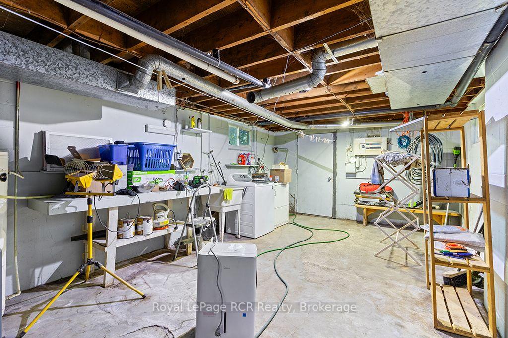 Photo 21 of 495376 Veterans Road S, Chatsworth — HOMEH