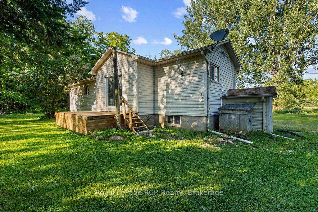 Photo 26 of 495376 Veterans Road S, Chatsworth — HOMEH