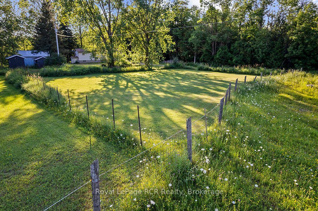 Photo 35 of 495376 Veterans Road S, Chatsworth — HOMEH