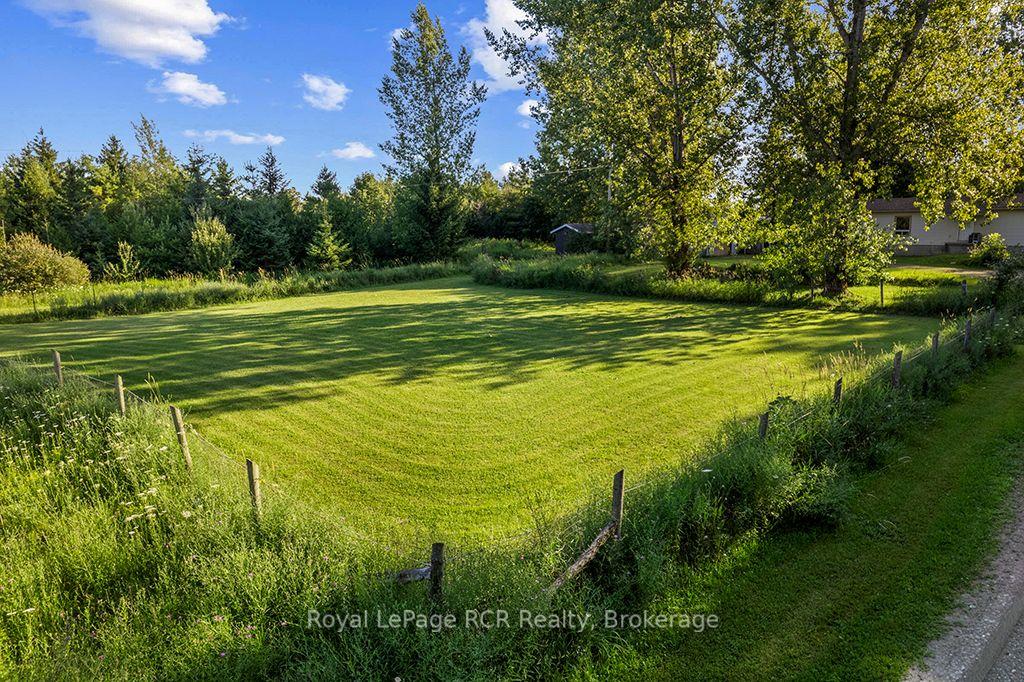 Photo 36 of 495376 Veterans Road S, Chatsworth — HOMEH
