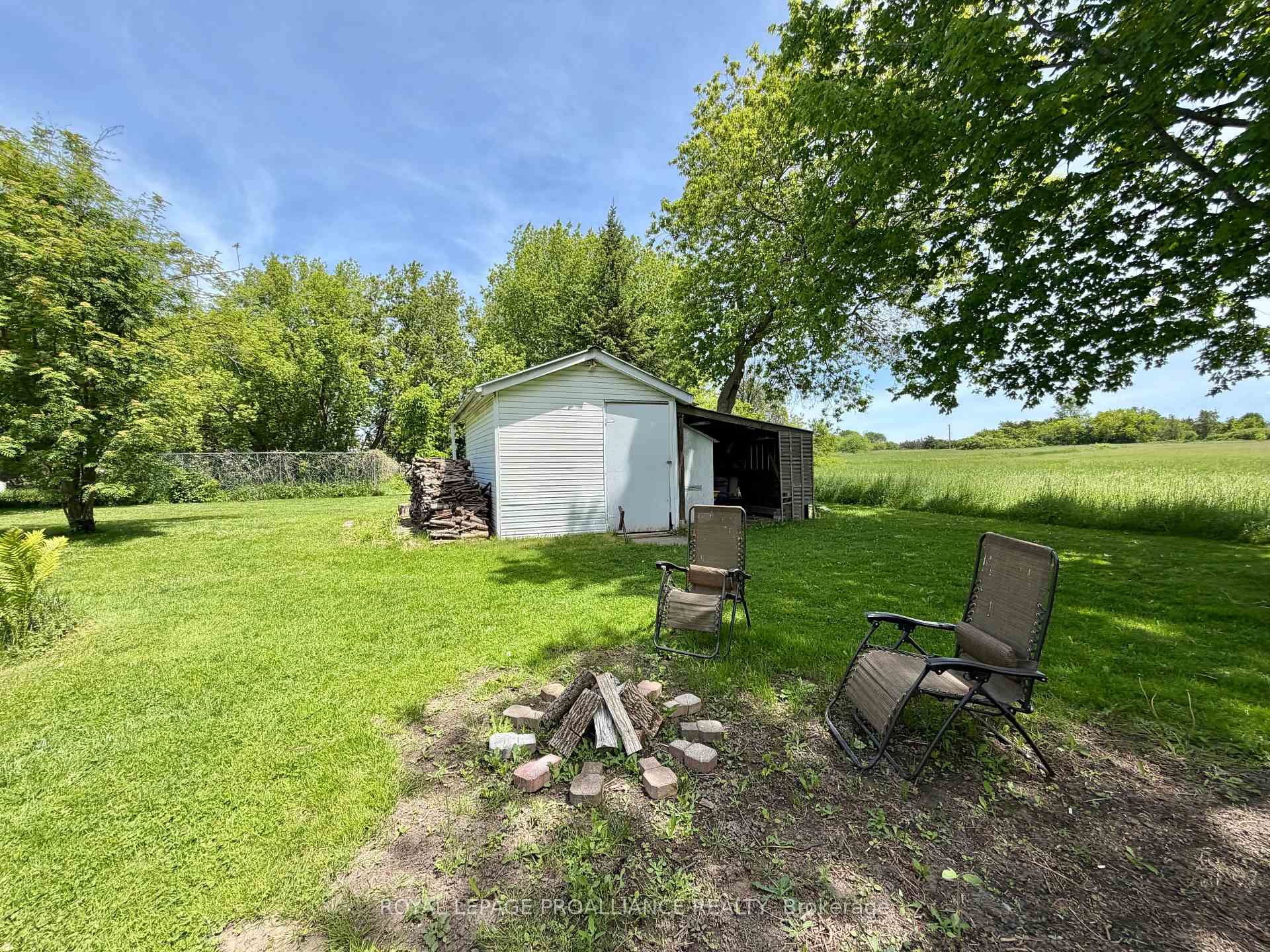 Photo 3 of 471 County Road 3, Prince Edward County, Ameliasburg Ward — HOMEH