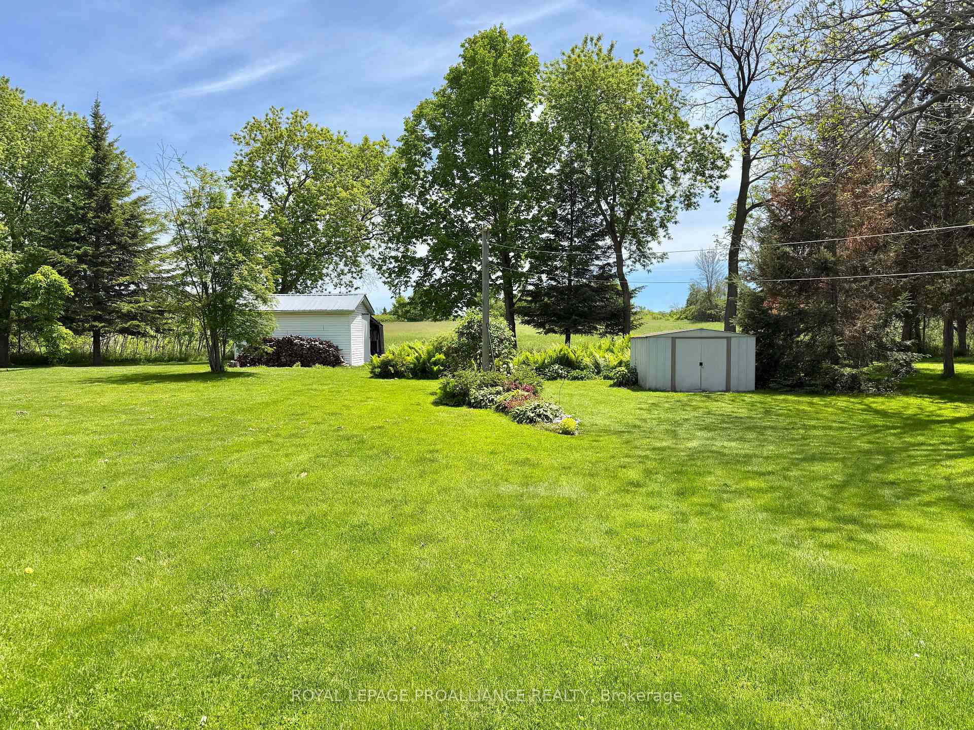 Photo 4 of 471 County Road 3, Prince Edward County, Ameliasburg Ward — HOMEH