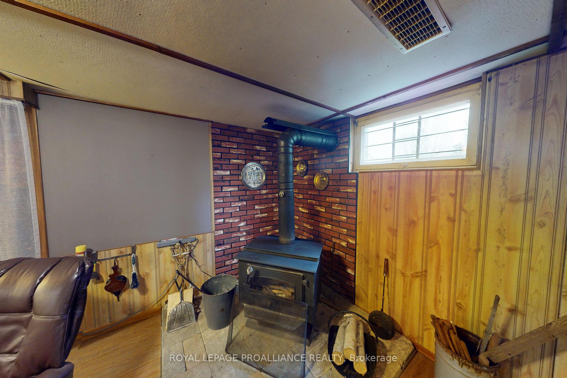 Photo 28 of 471 County Road 3, Prince Edward County, Ameliasburg Ward — HOMEH