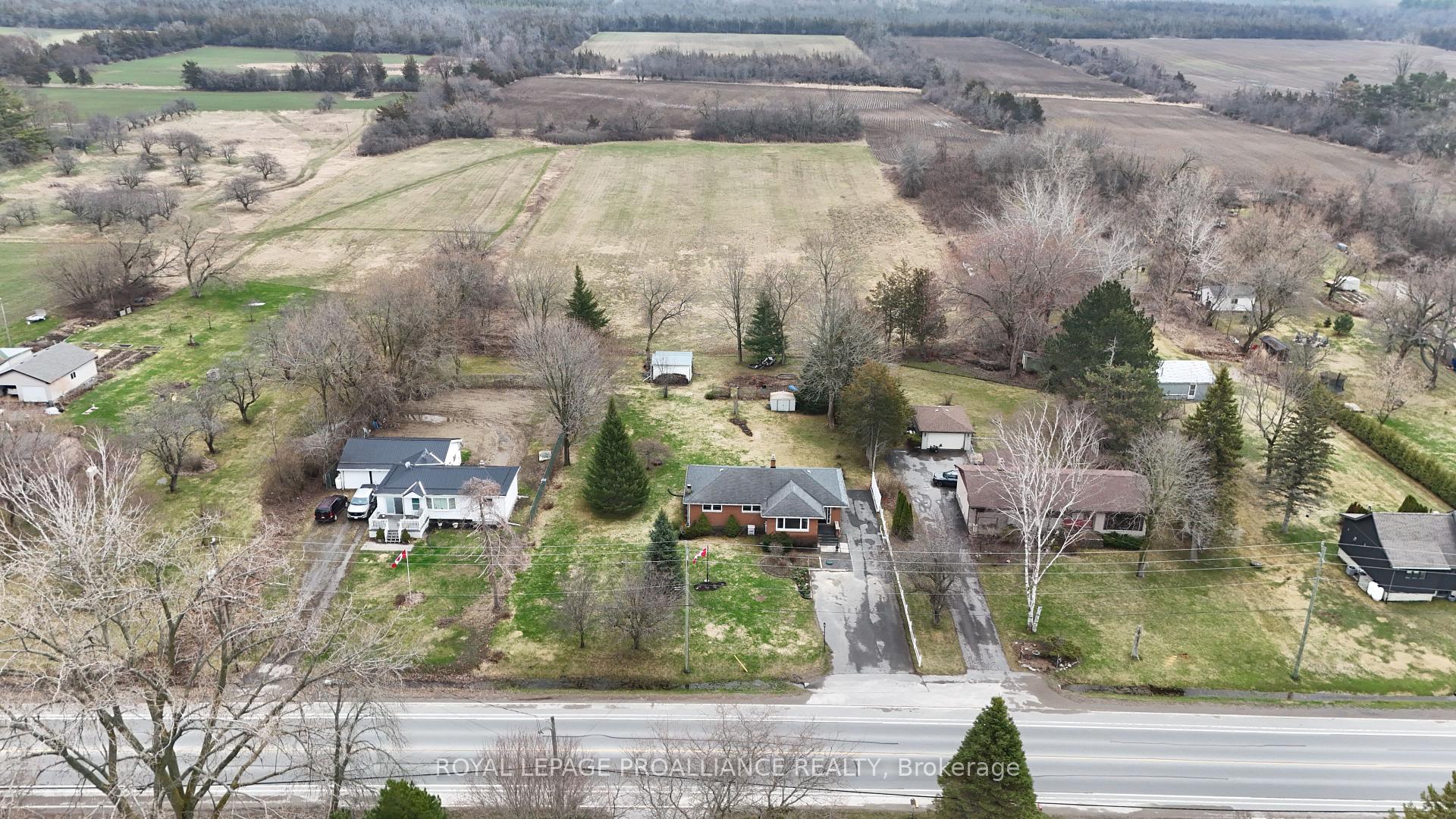 Photo 31 of 471 County Road 3, Prince Edward County, Ameliasburg Ward — HOMEH