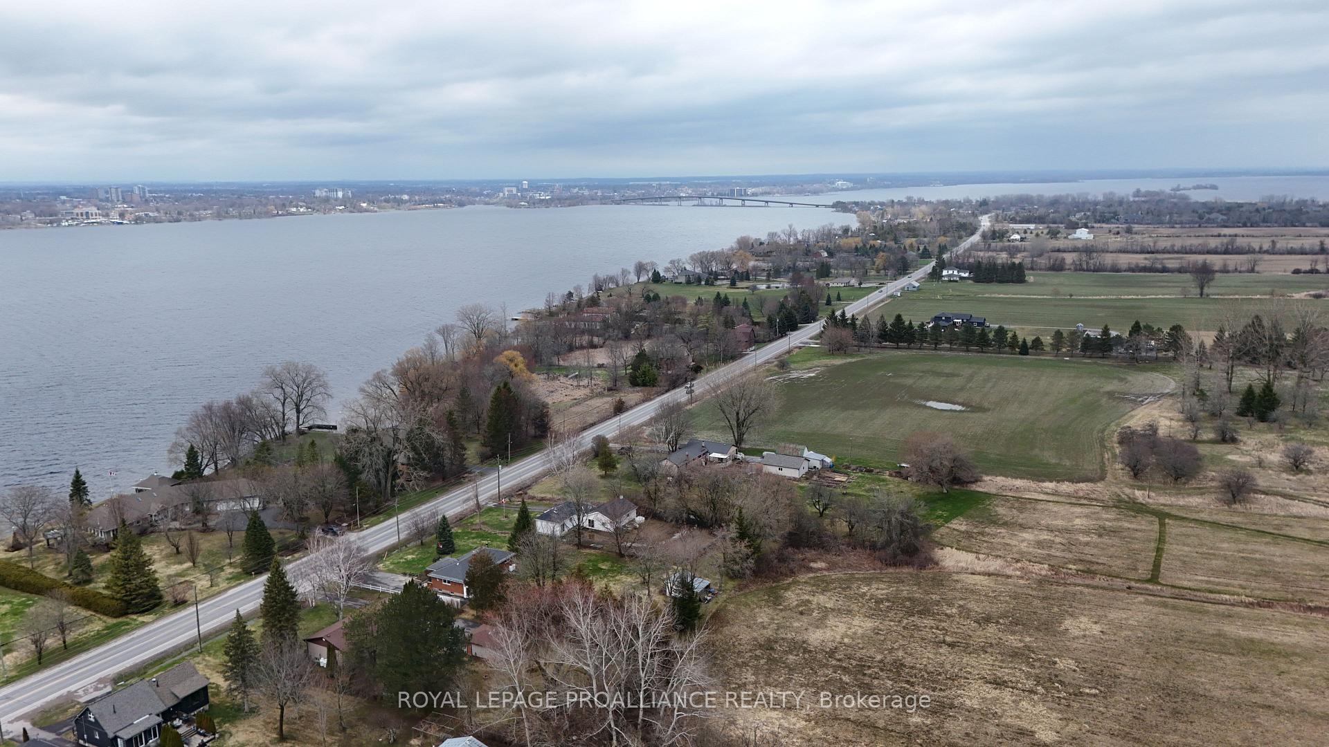Photo 33 of 471 County Road 3, Prince Edward County, Ameliasburg Ward — HOMEH