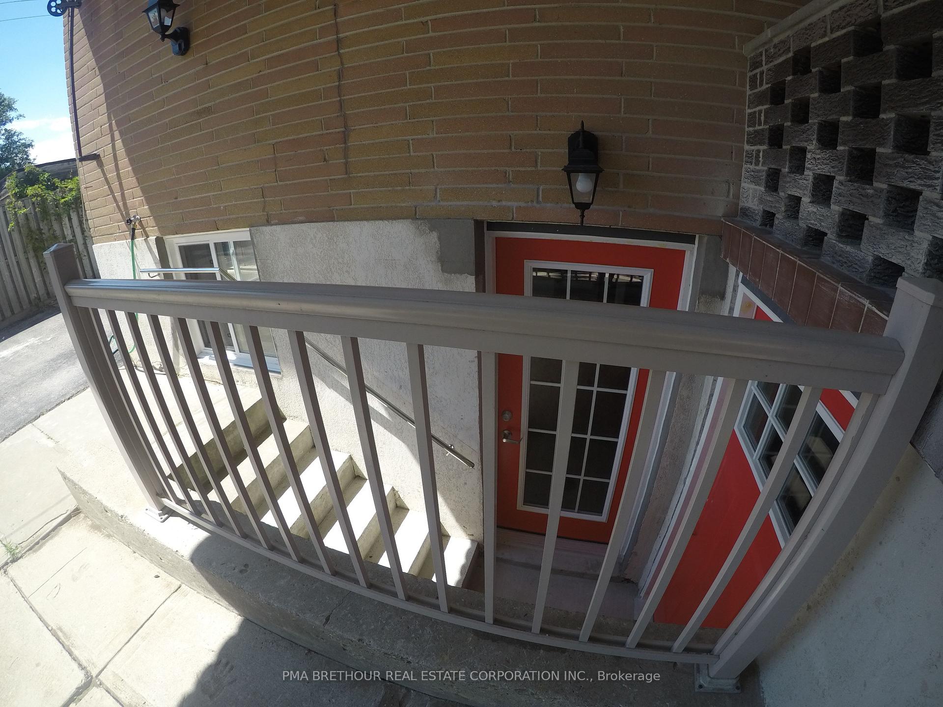 Photo 7 of 67 Cartwright Avenue, North York, Yorkdale-Glen Park — HOMEH