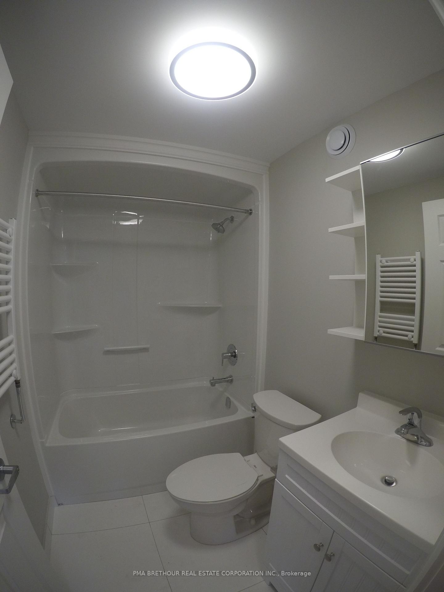 Photo 5 of 67 Cartwright Avenue, North York, Yorkdale-Glen Park — HOMEH