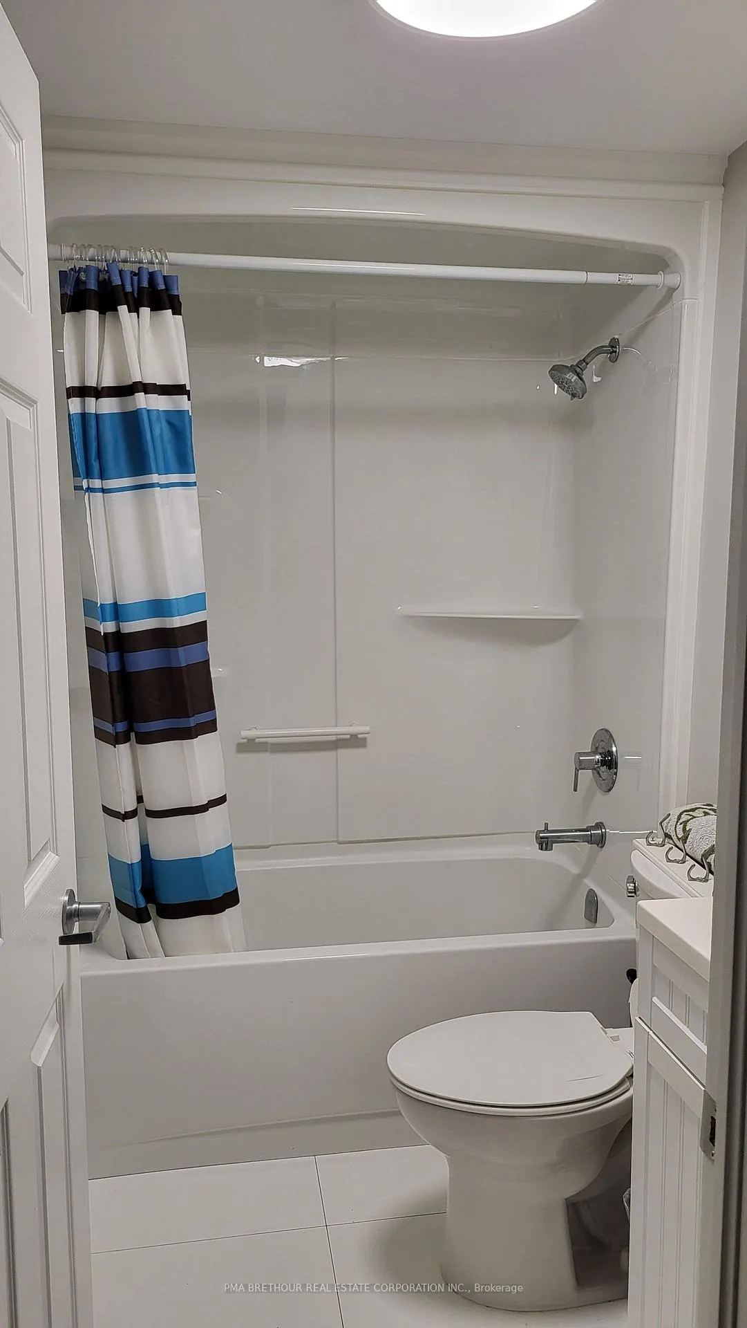 Photo 9 of 67 Cartwright Avenue, North York, Yorkdale-Glen Park — HOMEH
