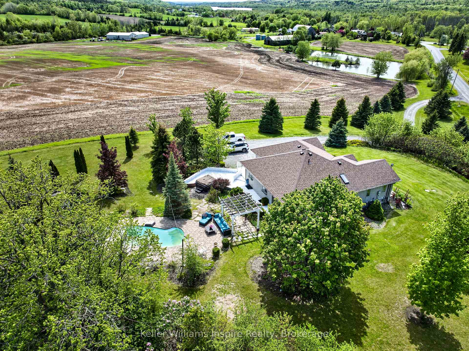 Photo 1 of 849 Oak Lake Road, Quinte West, Sidney Ward — HOMEH