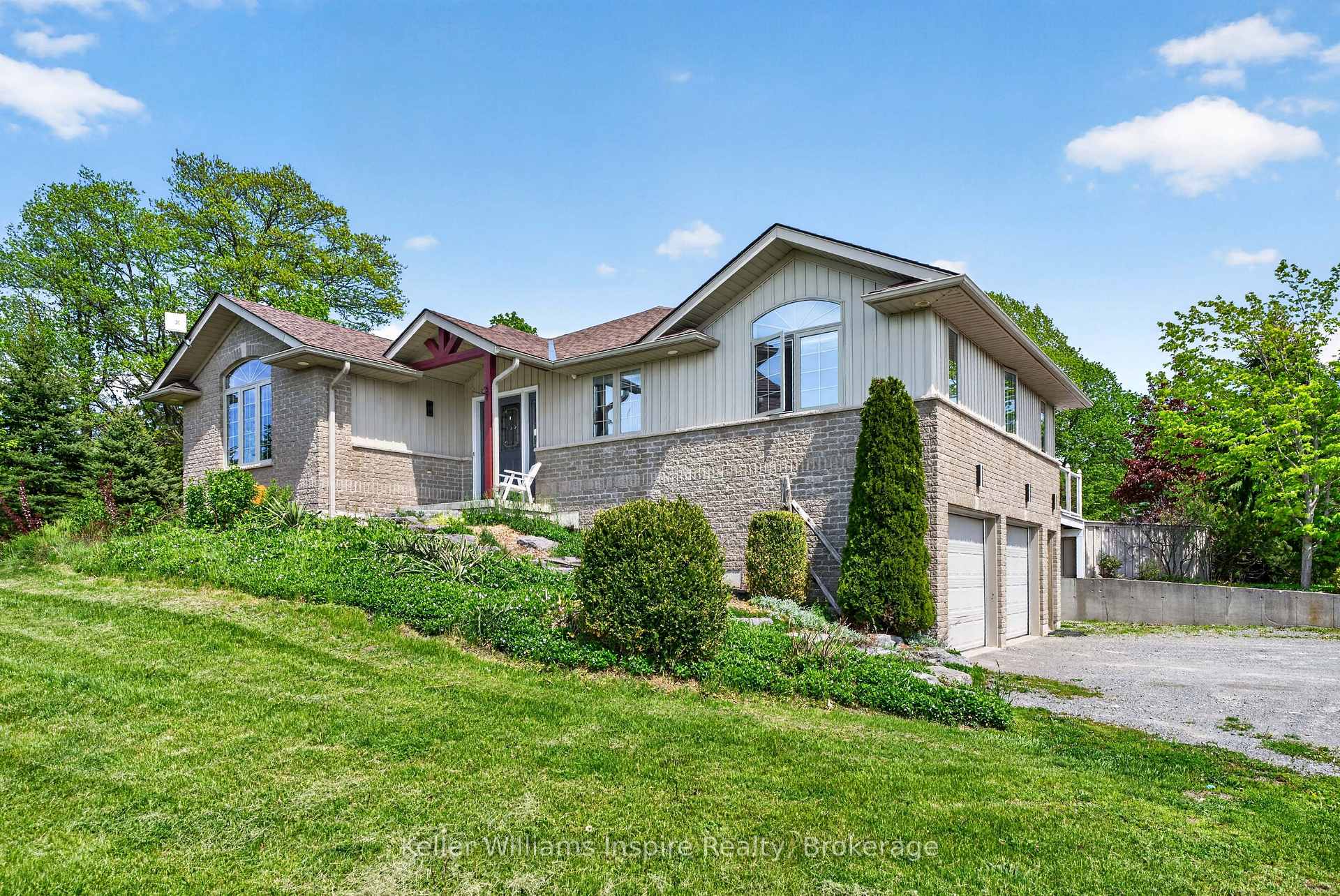 Photo 2 of 849 Oak Lake Road, Quinte West, Sidney Ward — HOMEH