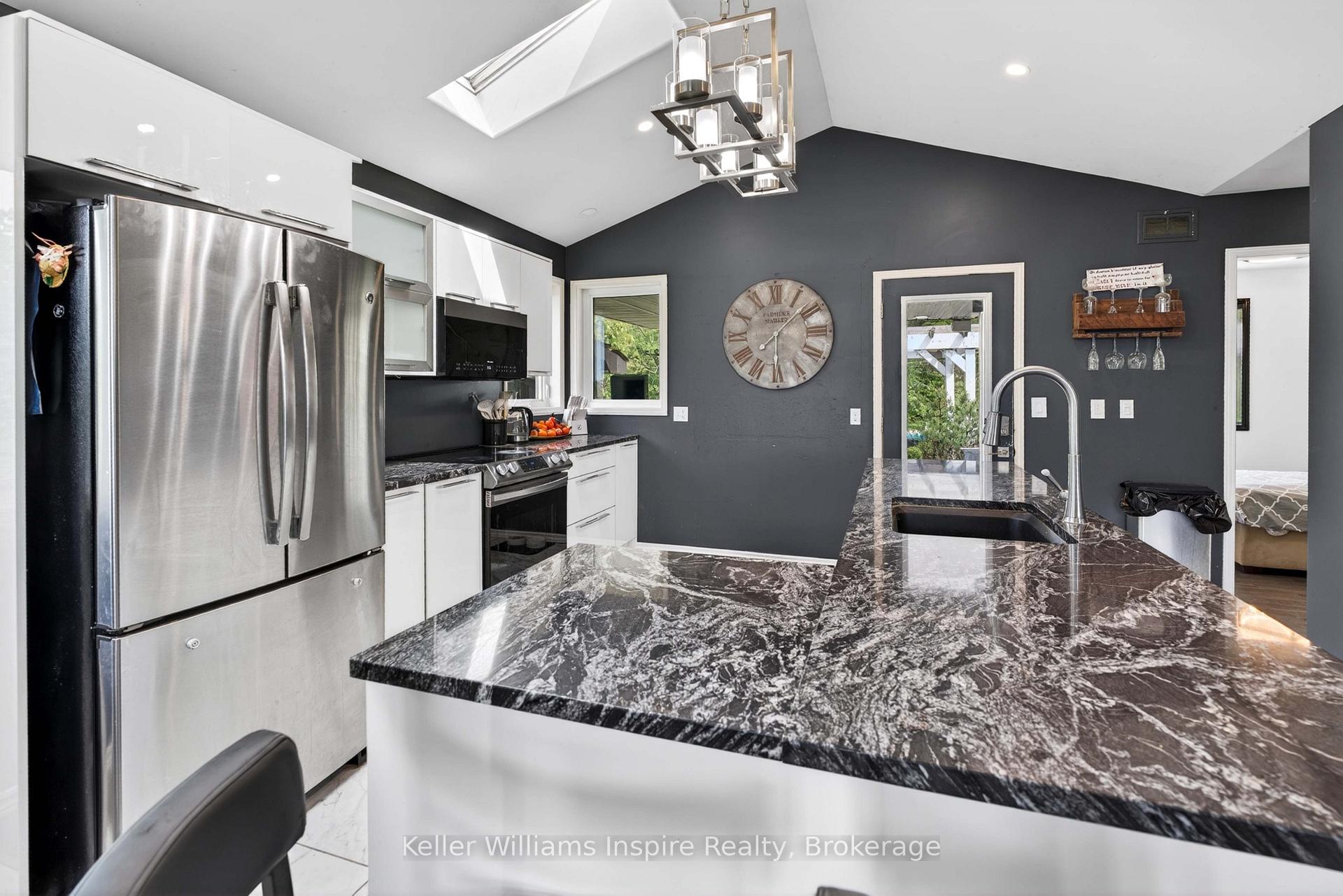 Photo 14 of 849 Oak Lake Road, Quinte West, Sidney Ward — HOMEH