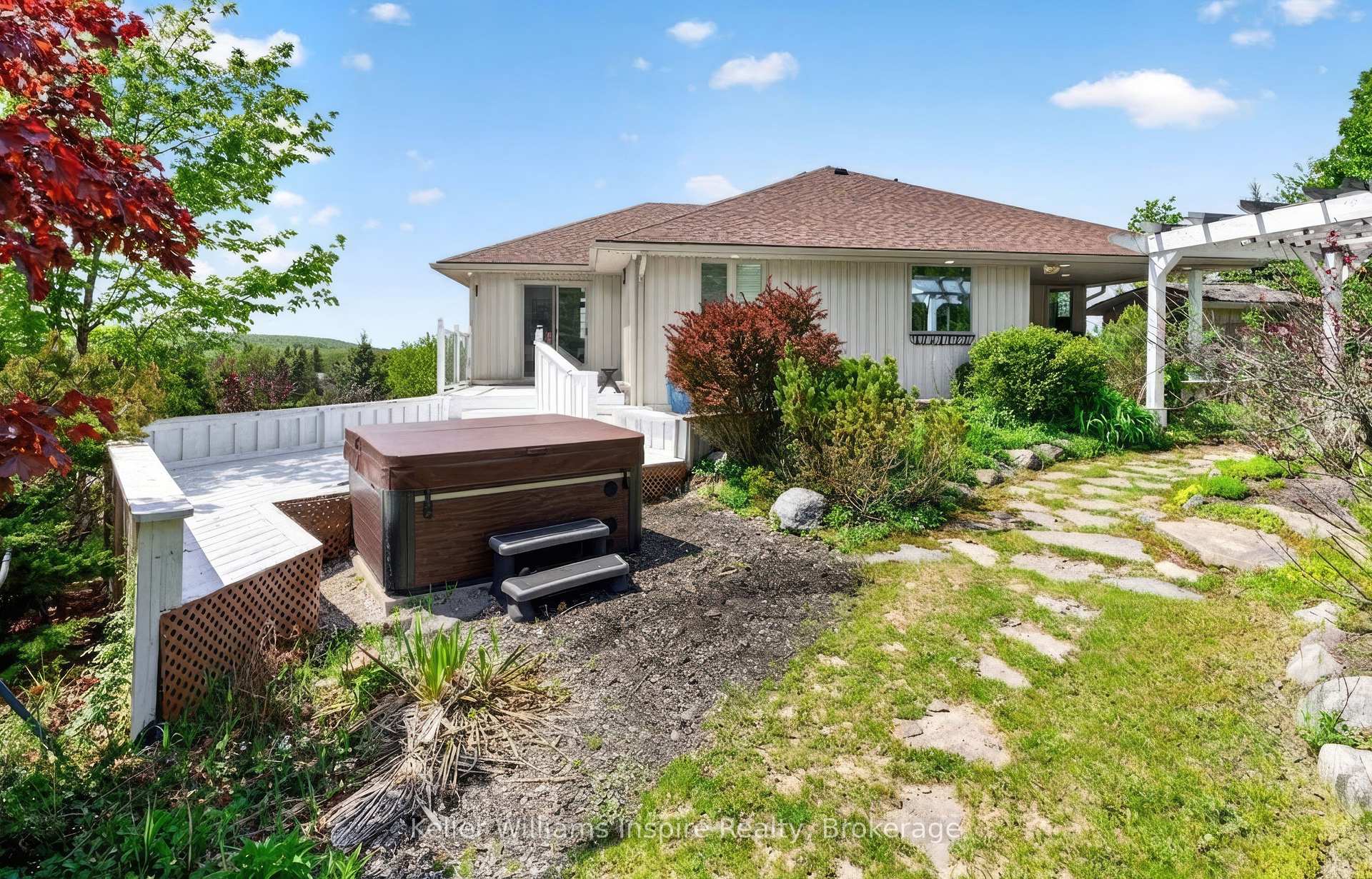 Photo 39 of 849 Oak Lake Road, Quinte West, Sidney Ward — HOMEH