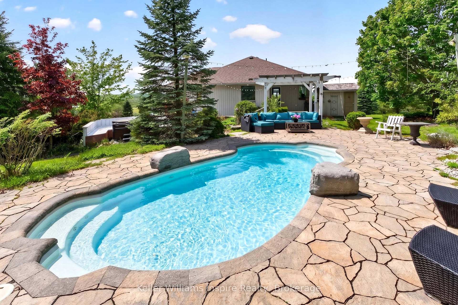 Photo 42 of 849 Oak Lake Road, Quinte West, Sidney Ward — HOMEH