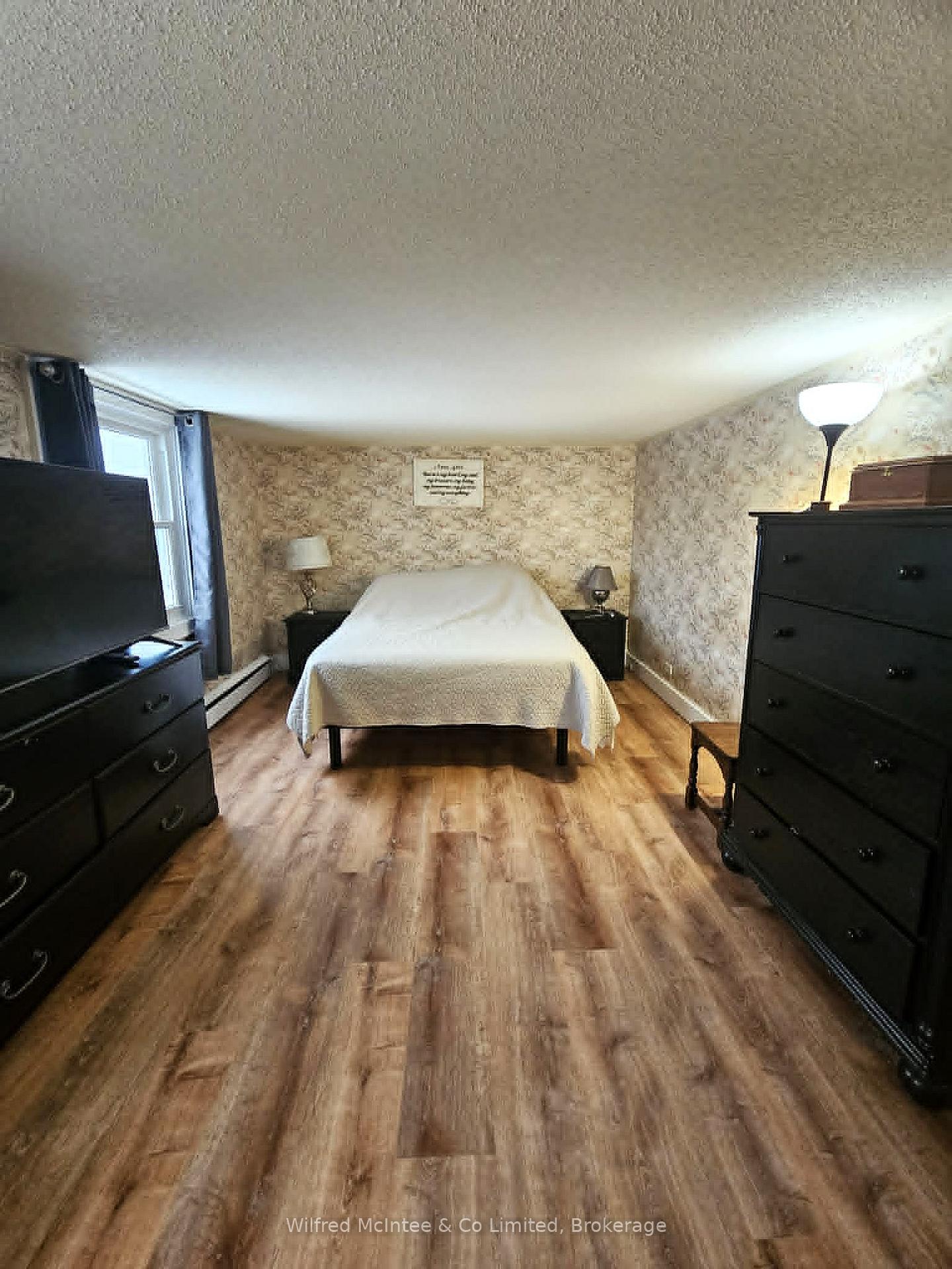 Photo 13 of 958 6TH Avenue W, Owen Sound — HOMEH