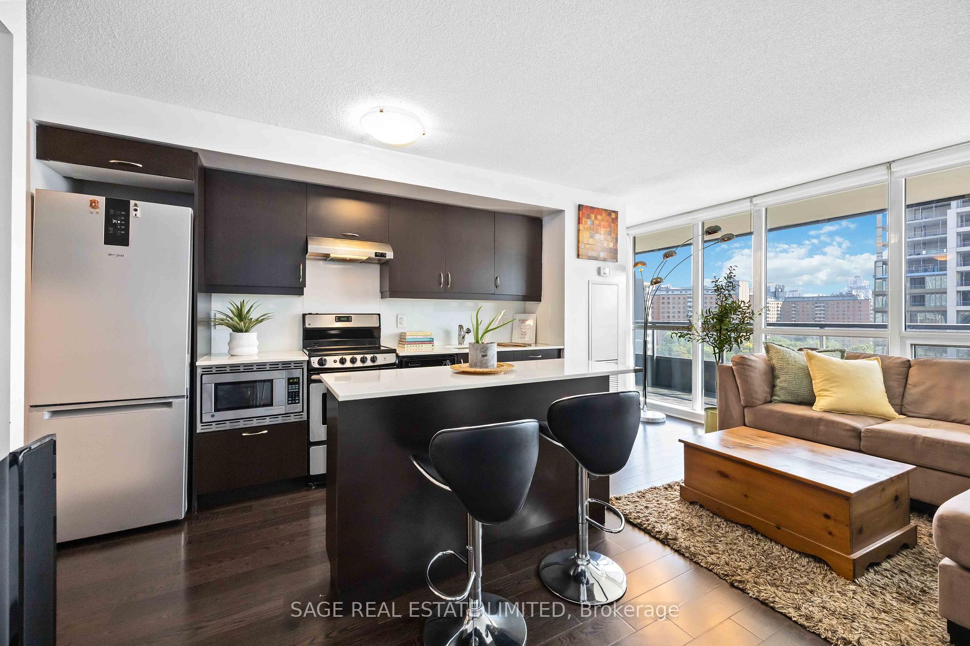 Photo of Unit 1115, 320 Richmond Street E