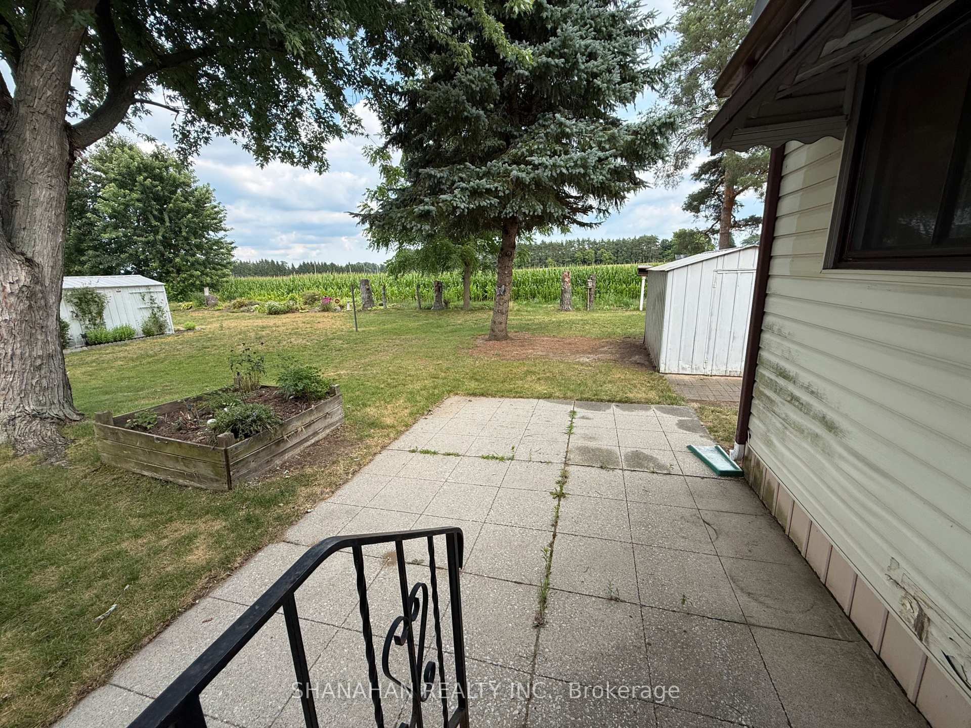 Photo 6 of 10 Velma Street, Strathroy-Caradoc, Rural Strathroy-Caradoc — HOMEH