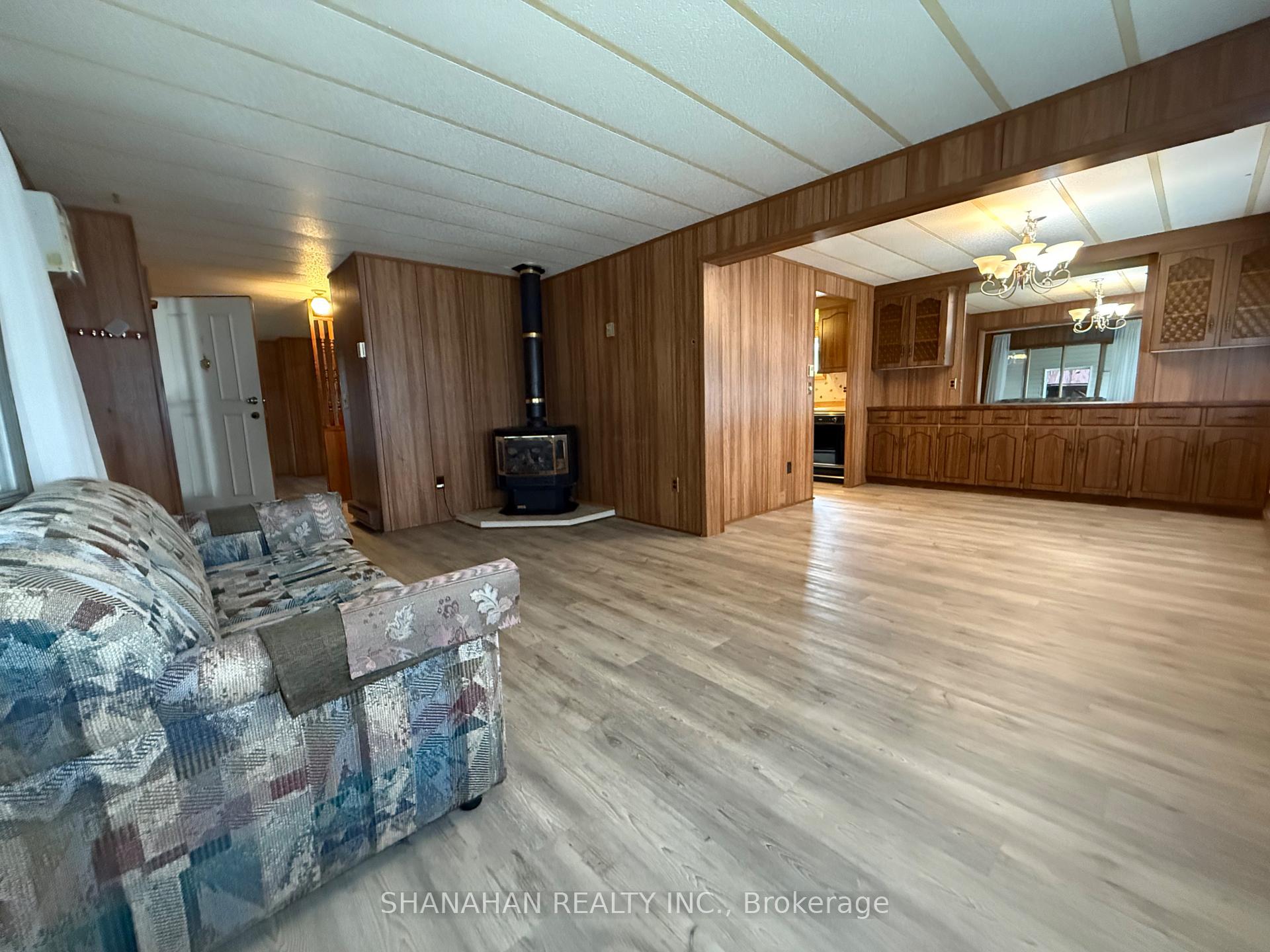 Photo 8 of 10 Velma Street, Strathroy-Caradoc, Rural Strathroy-Caradoc — HOMEH