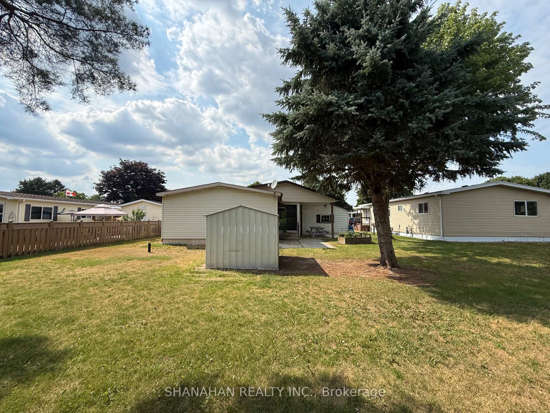 Photo 30 of 10 Velma Street, Strathroy-Caradoc, Rural Strathroy-Caradoc — HOMEH