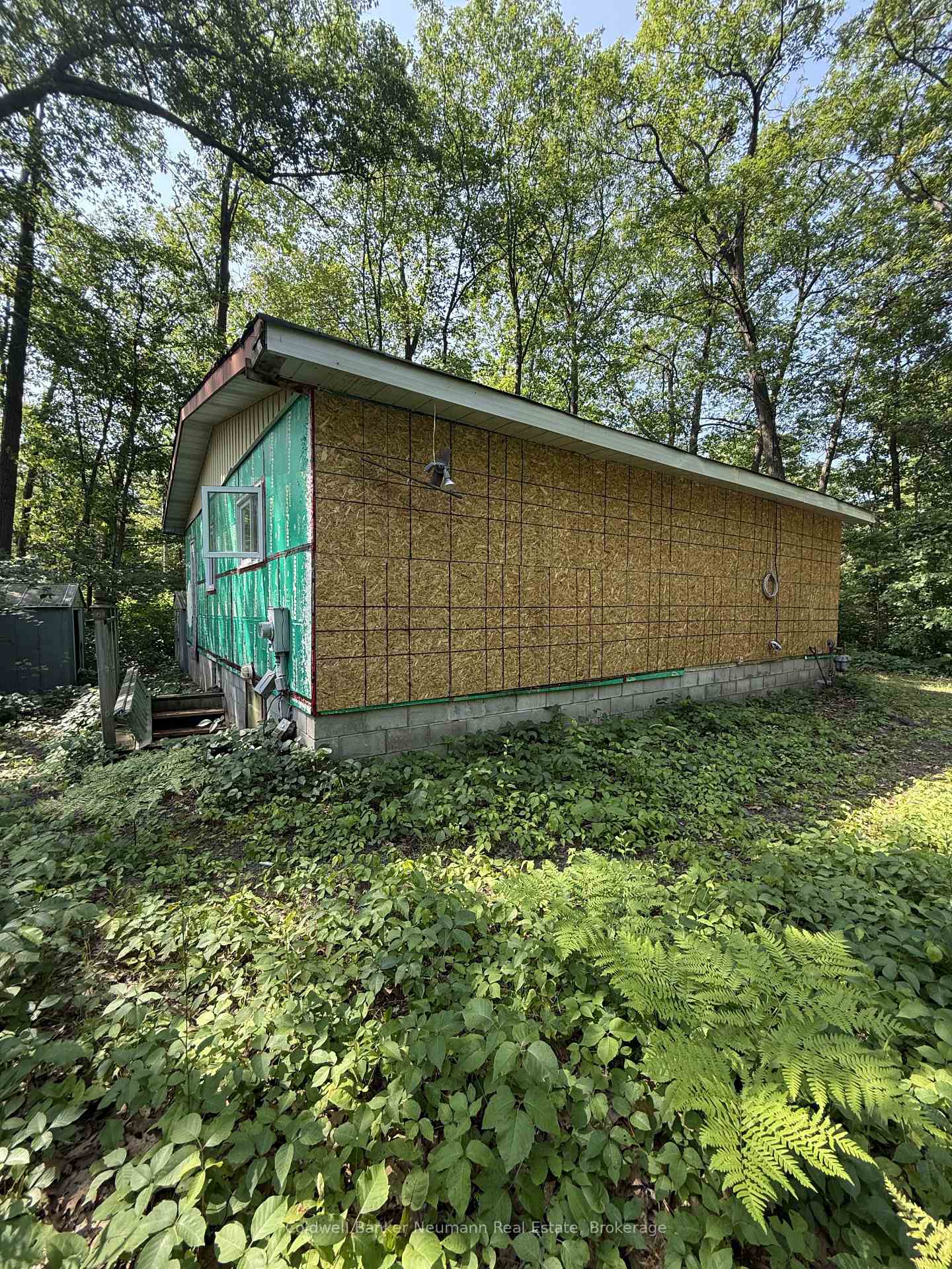 Photo 6 of 808 Oxbow Park Drive, Wasaga Beach — HOMEH