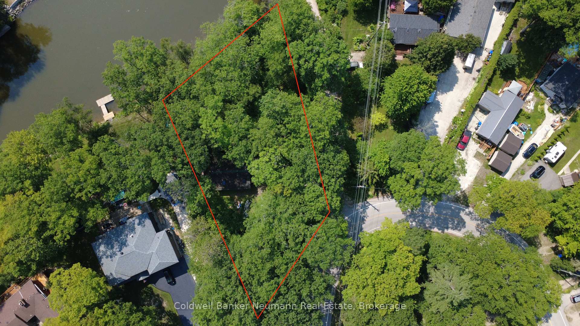 Photo 7 of 808 Oxbow Park Drive, Wasaga Beach — HOMEH