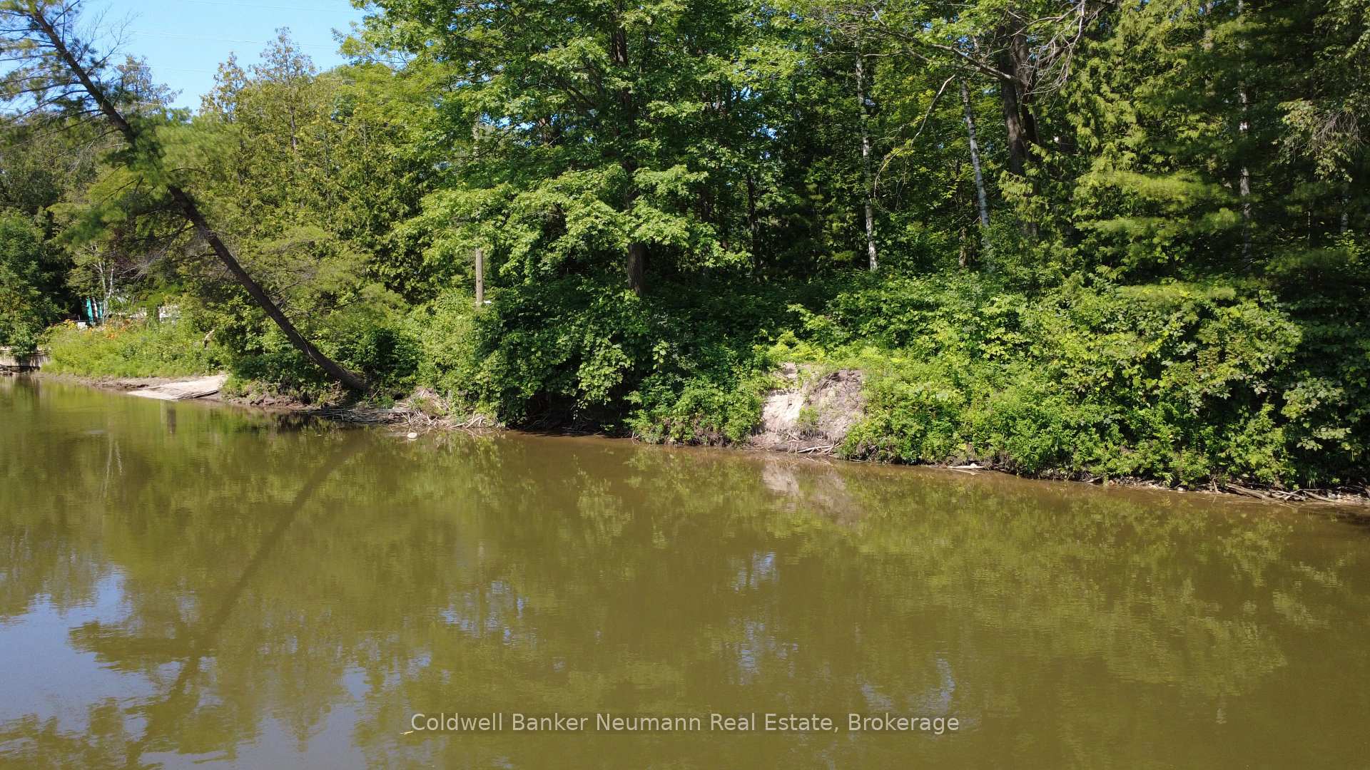 Photo 12 of 808 Oxbow Park Drive, Wasaga Beach — HOMEH