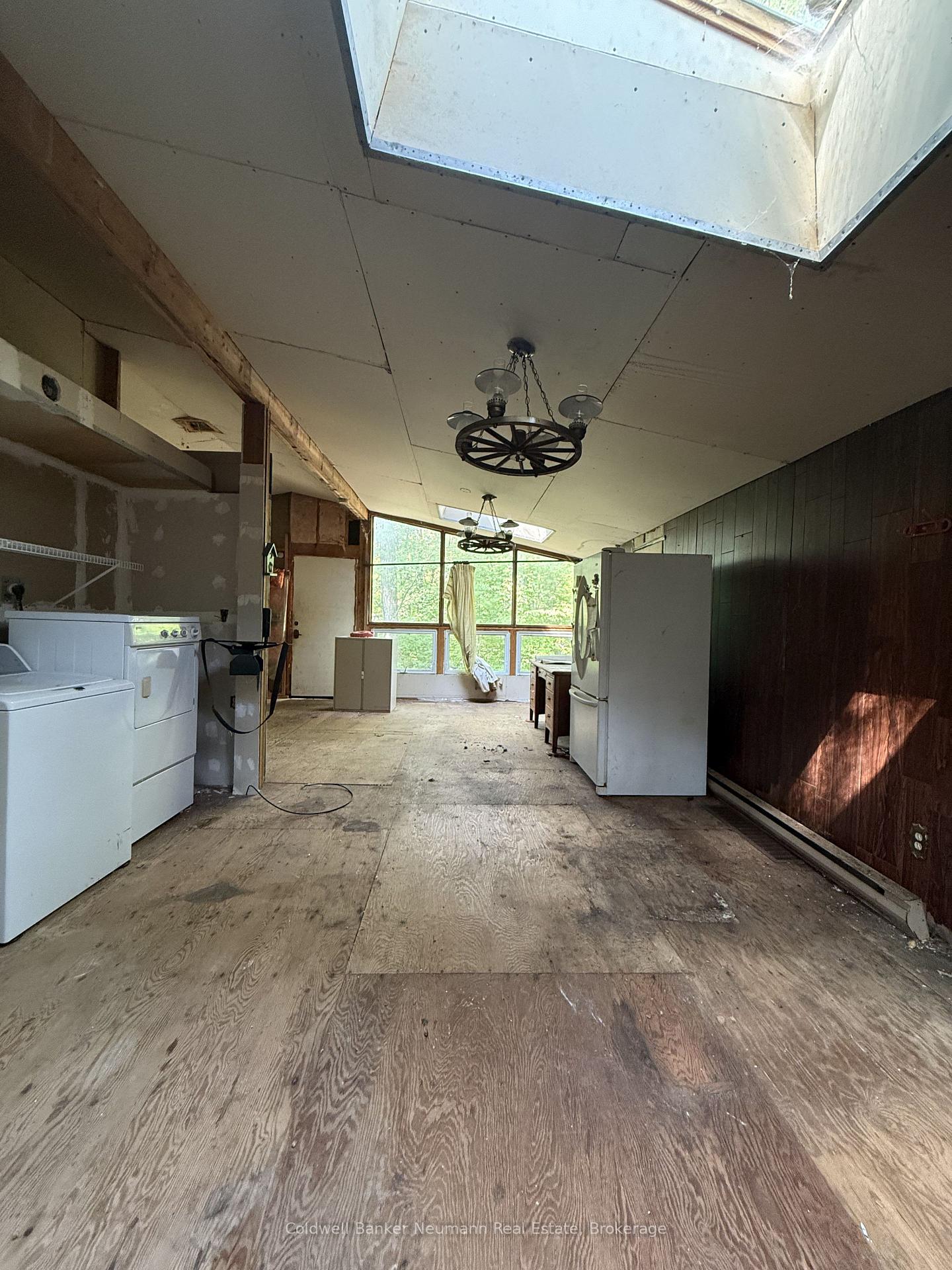 Photo 13 of 808 Oxbow Park Drive, Wasaga Beach — HOMEH