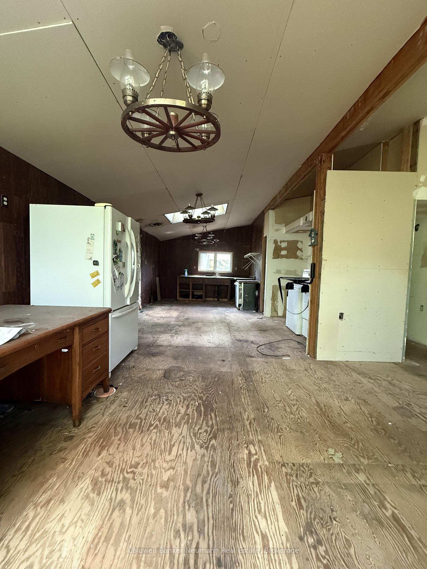 Photo 15 of 808 Oxbow Park Drive, Wasaga Beach — HOMEH